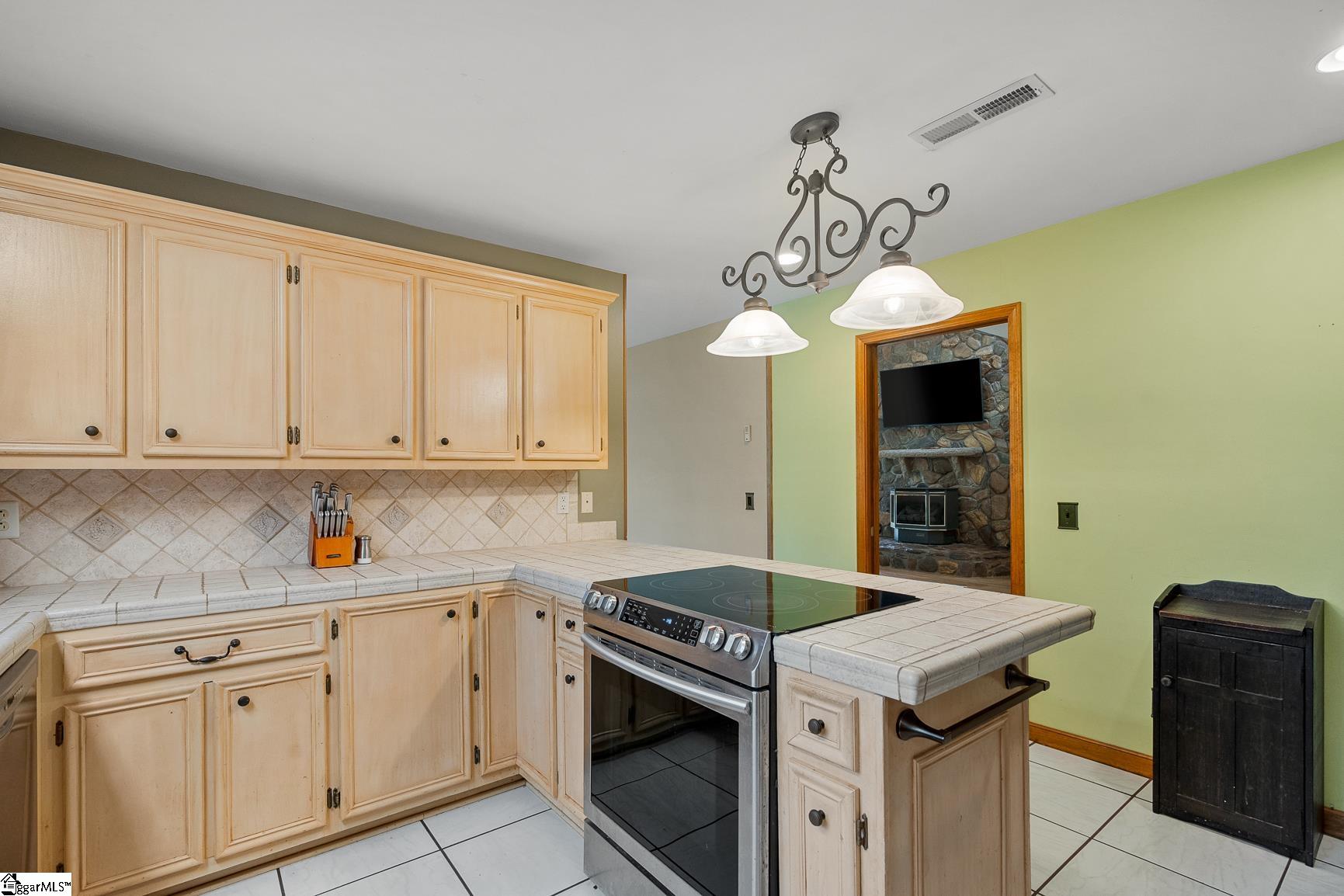 1493 Iroquois Drive Property Photo 12