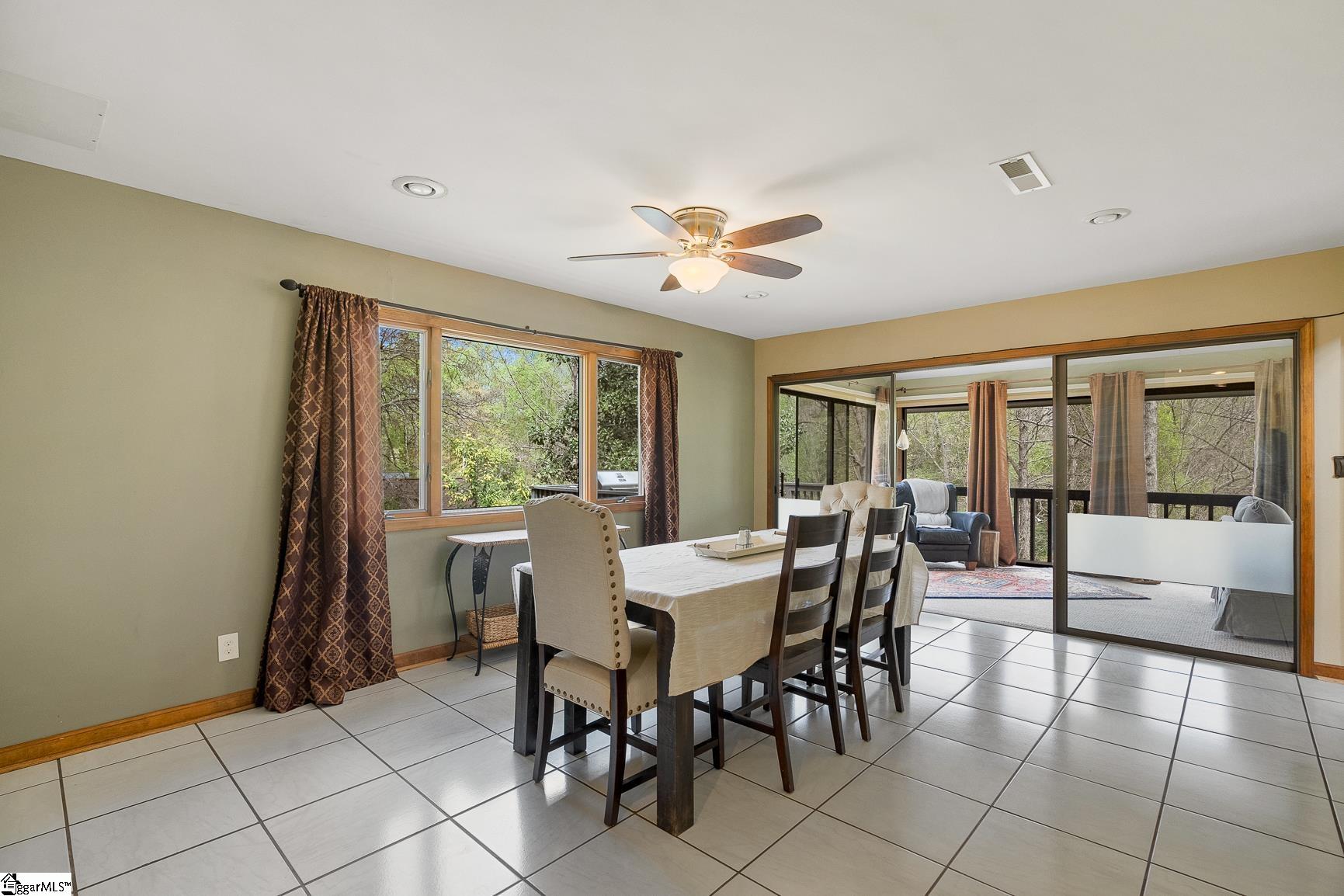 1493 Iroquois Drive Property Photo 14