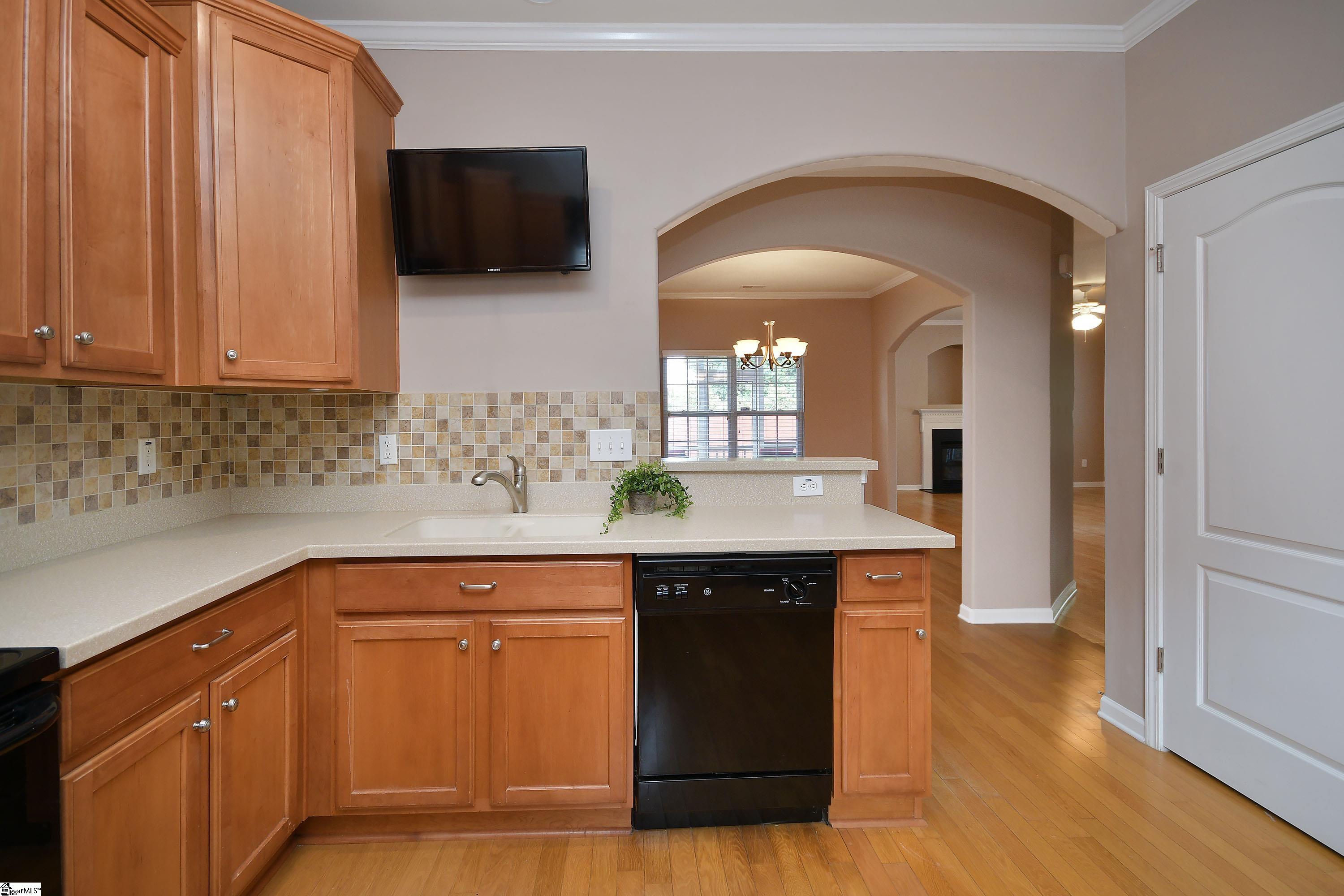 621 Summerville Way Property Photo 16