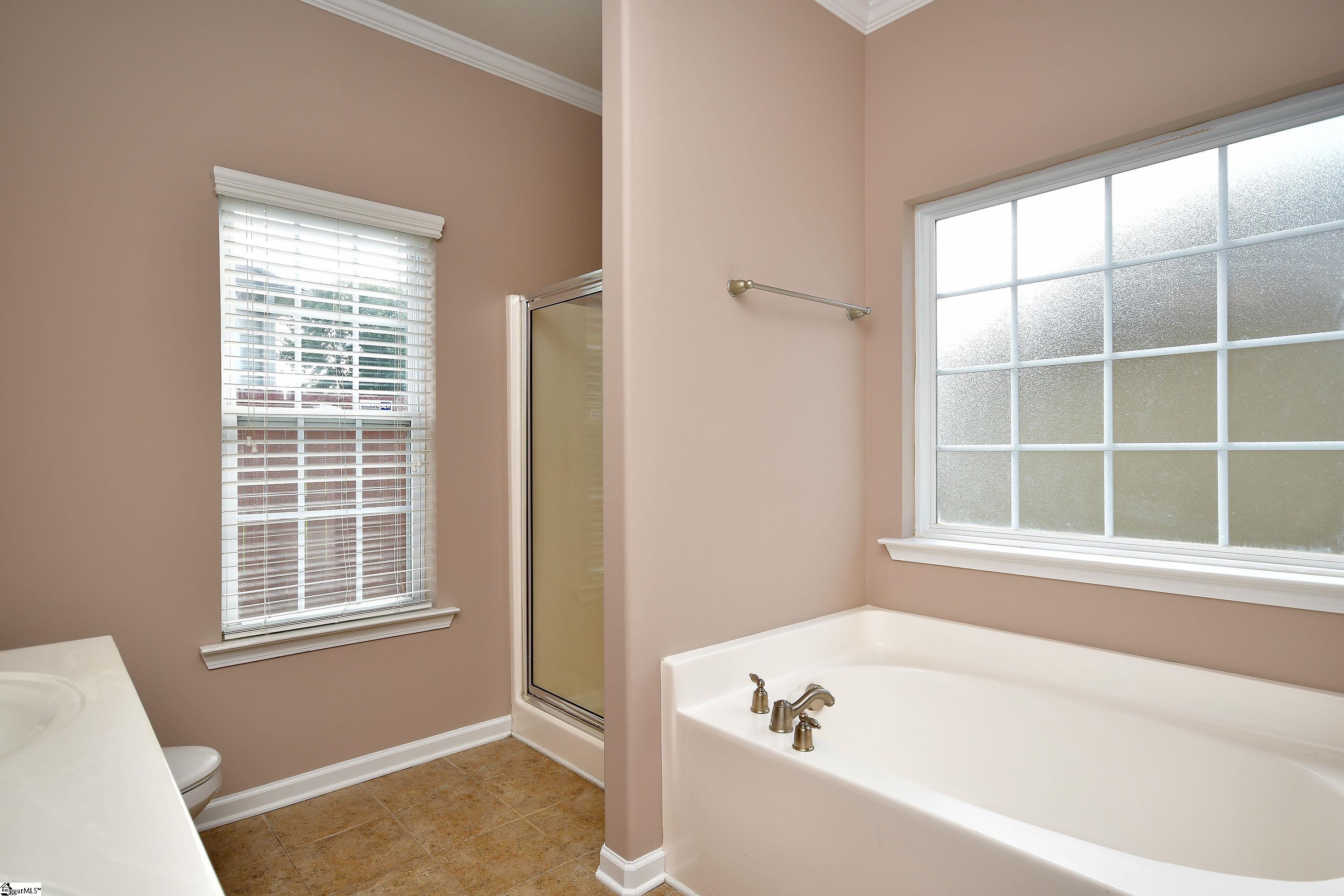 621 Summerville Way Property Photo 24
