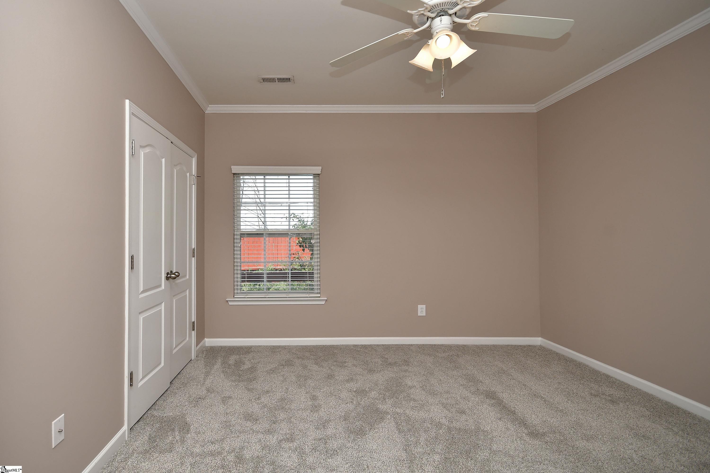 621 Summerville Way Property Photo 27