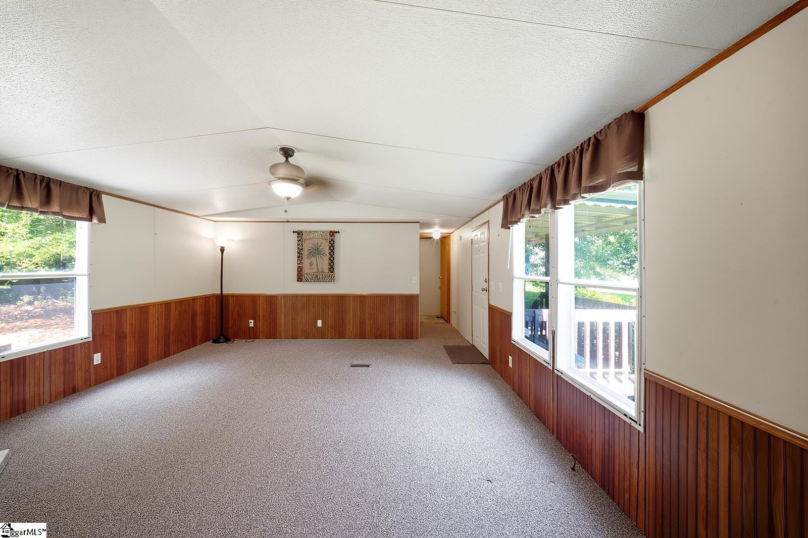 586 Kimbark Lane Property Photo 17