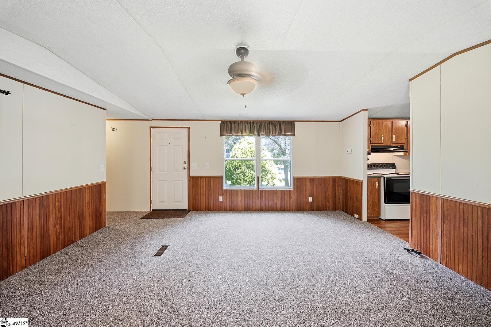 586 Kimbark Lane Property Photo 19