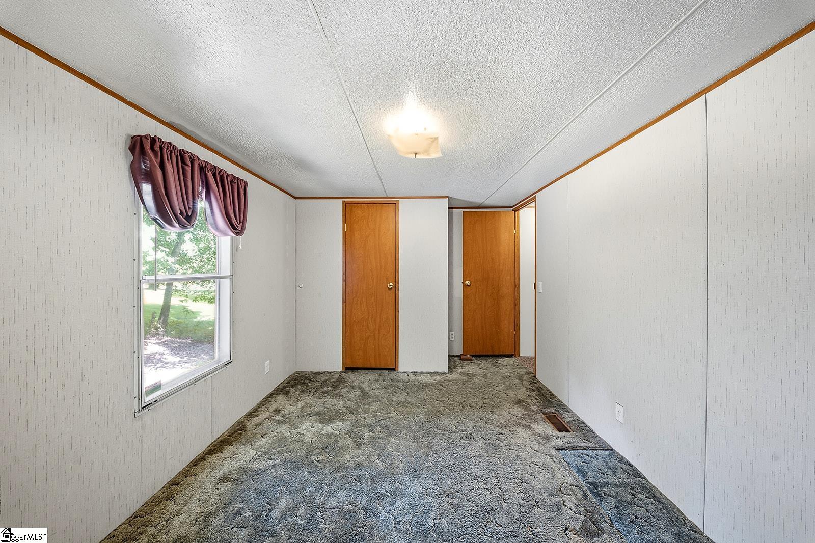 586 Kimbark Lane Property Photo 20