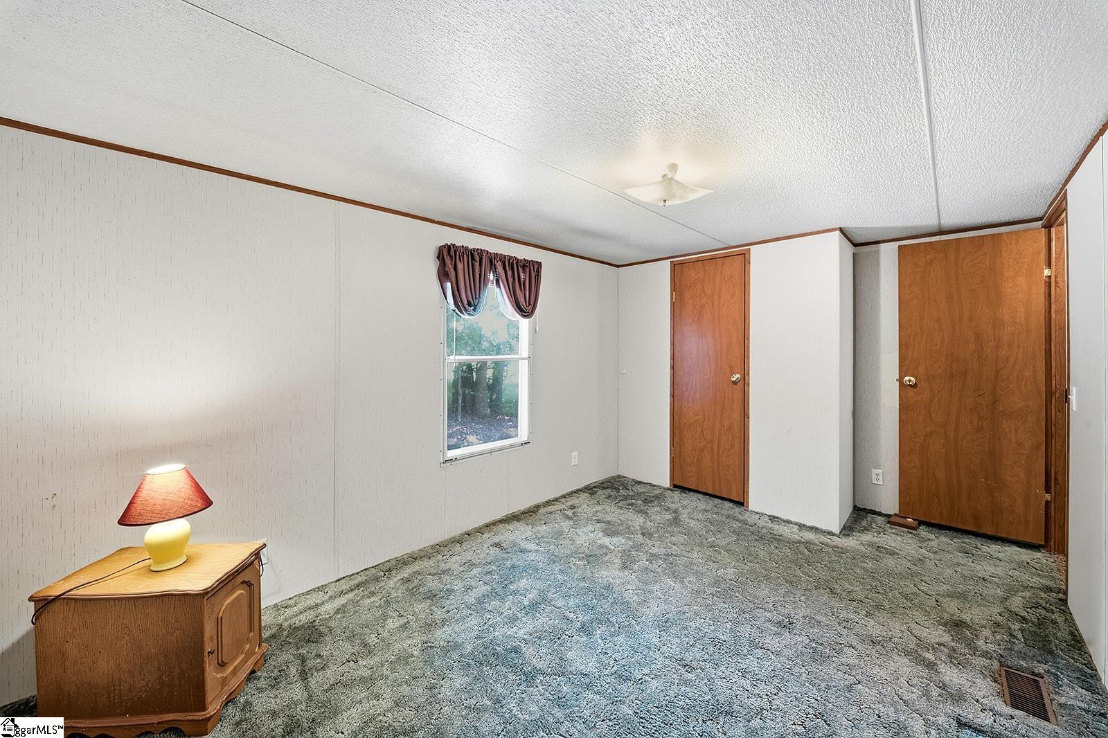 586 Kimbark Lane Property Photo 21