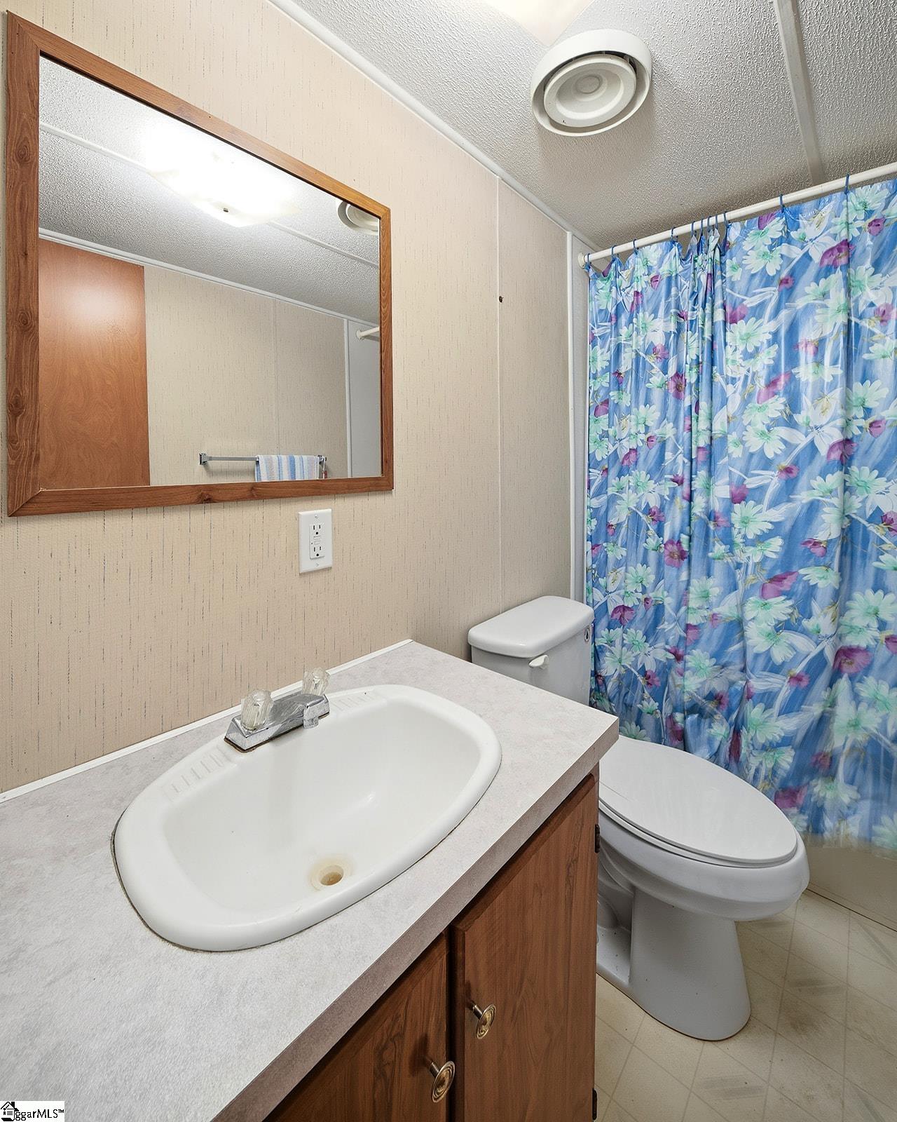 586 Kimbark Lane Property Photo 23