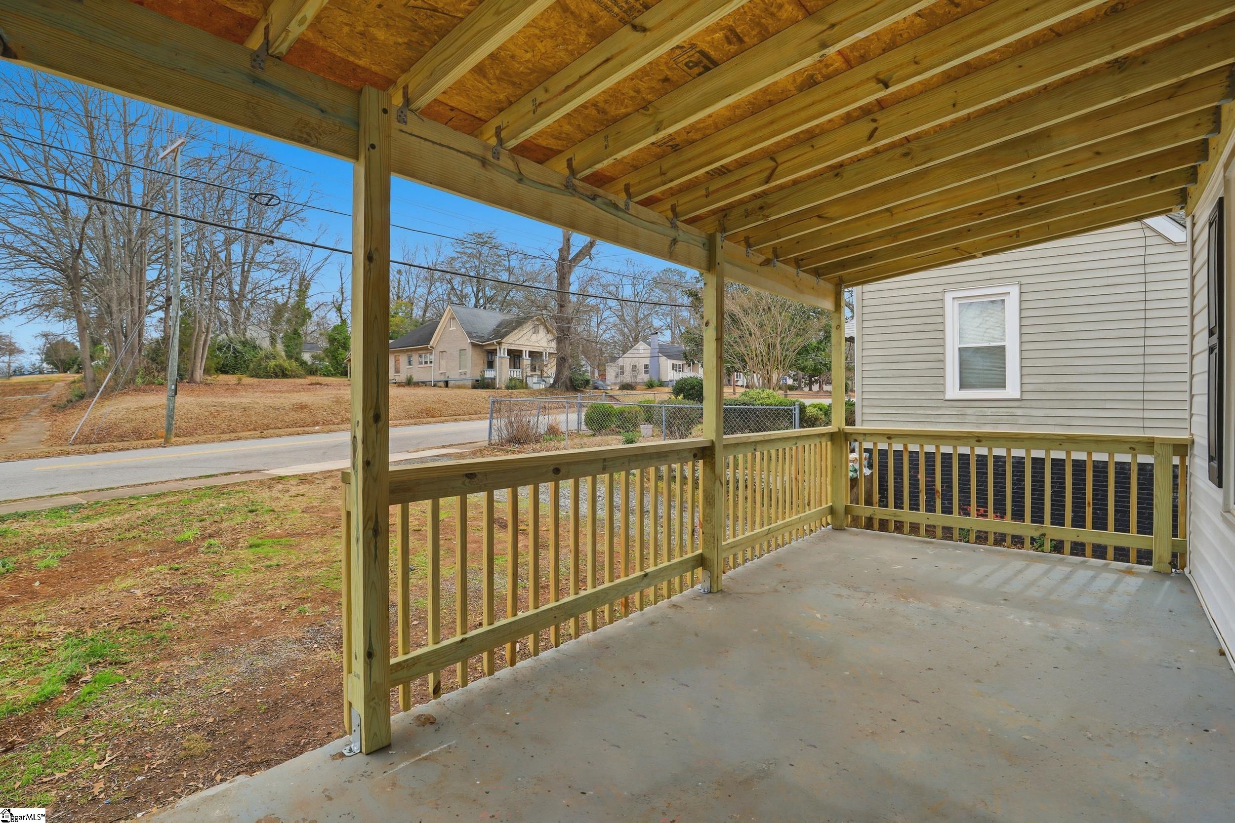 650 S Converse Street Property Photo 3