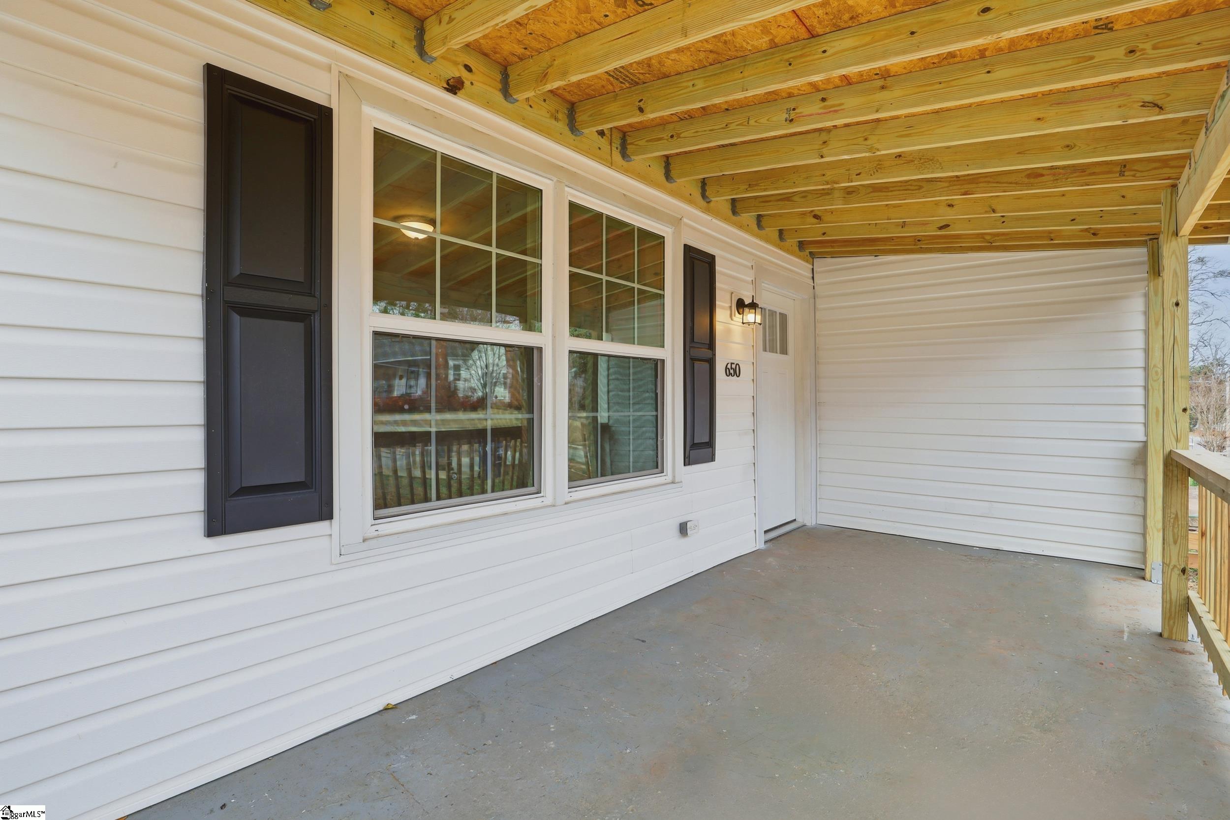 650 S Converse Street Property Photo 4