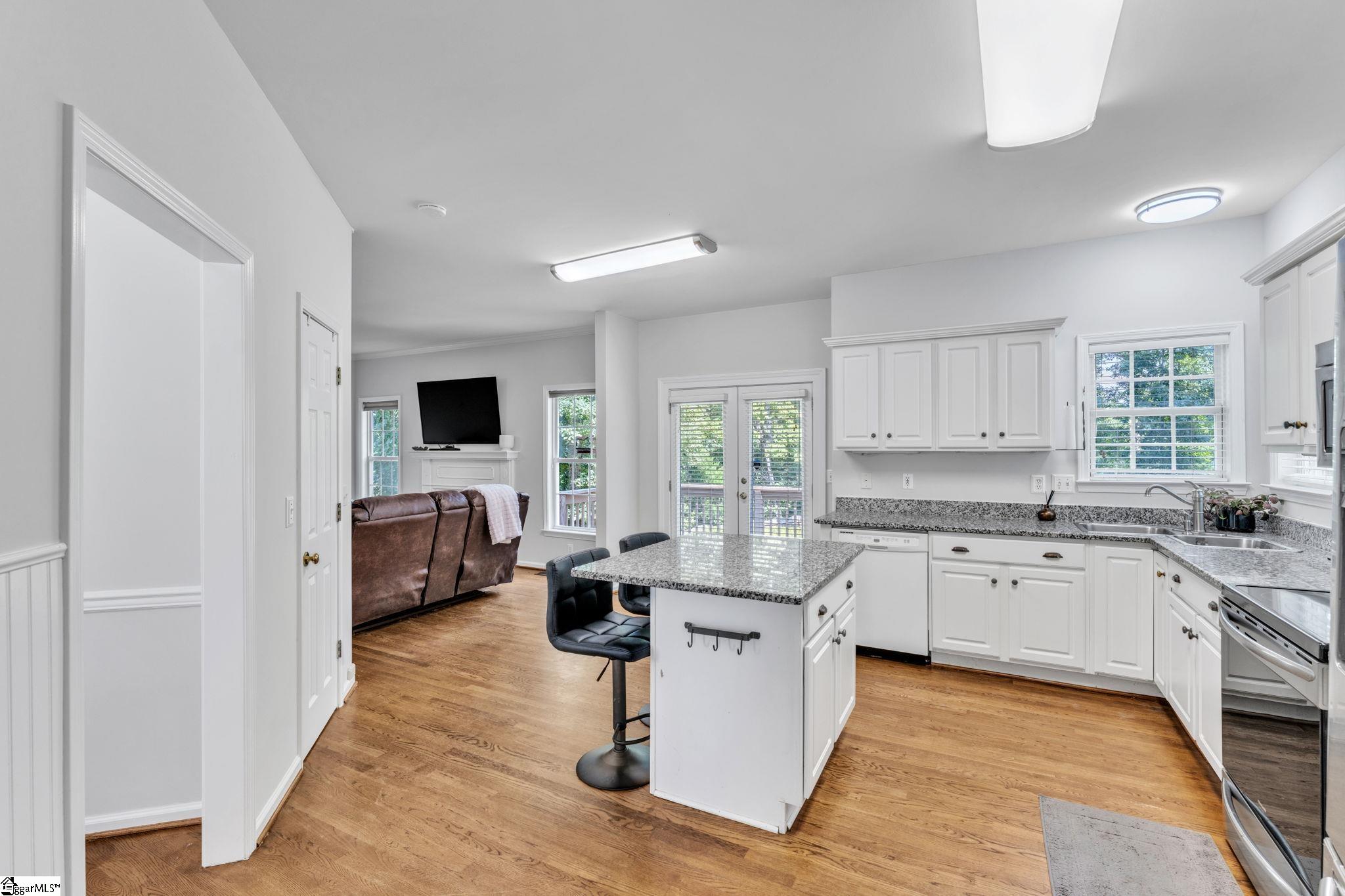 25 Amberjack Court Property Photo 9