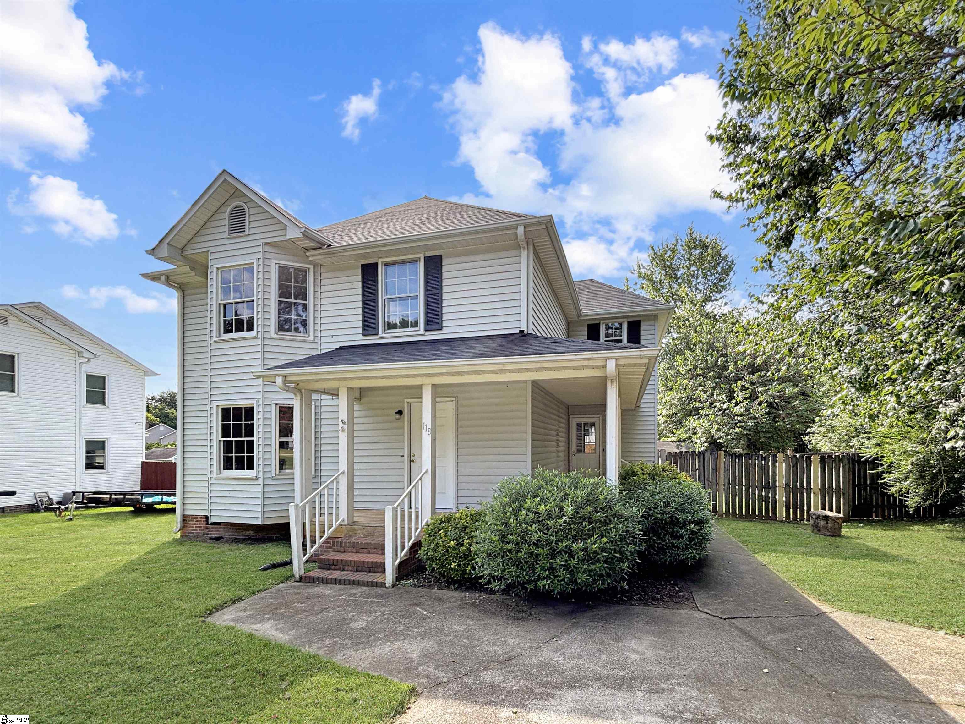 1600732 Property Photo 2
