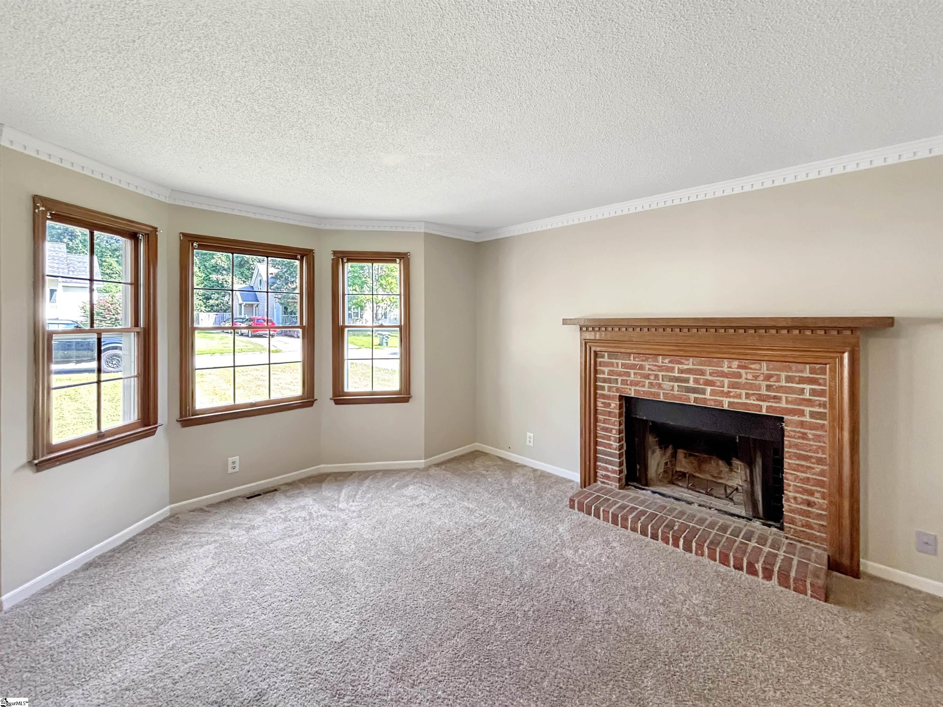 1600732 Property Photo 3