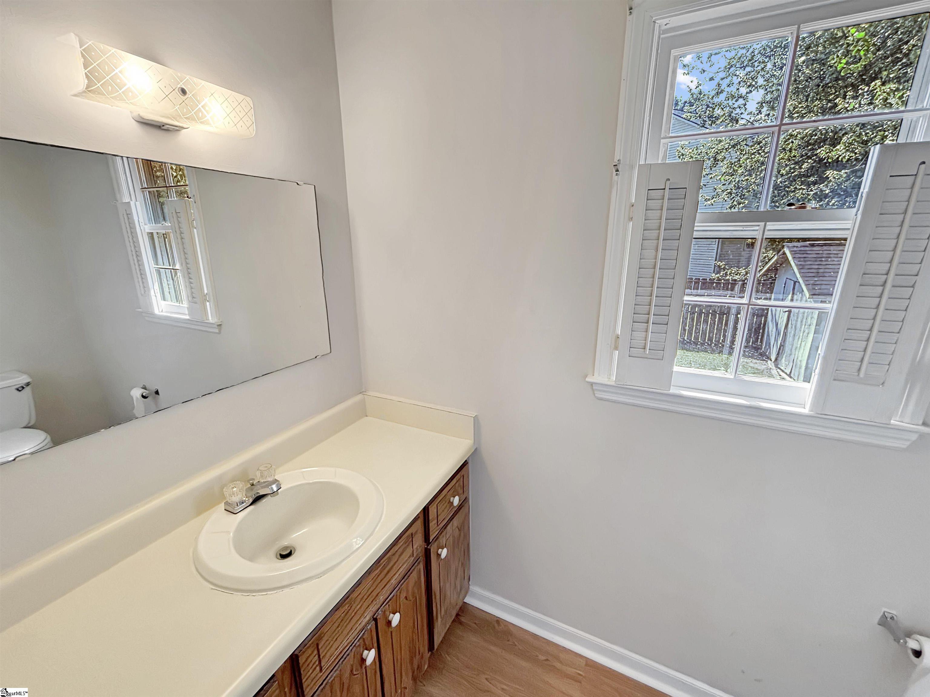 1600732 Property Photo 16
