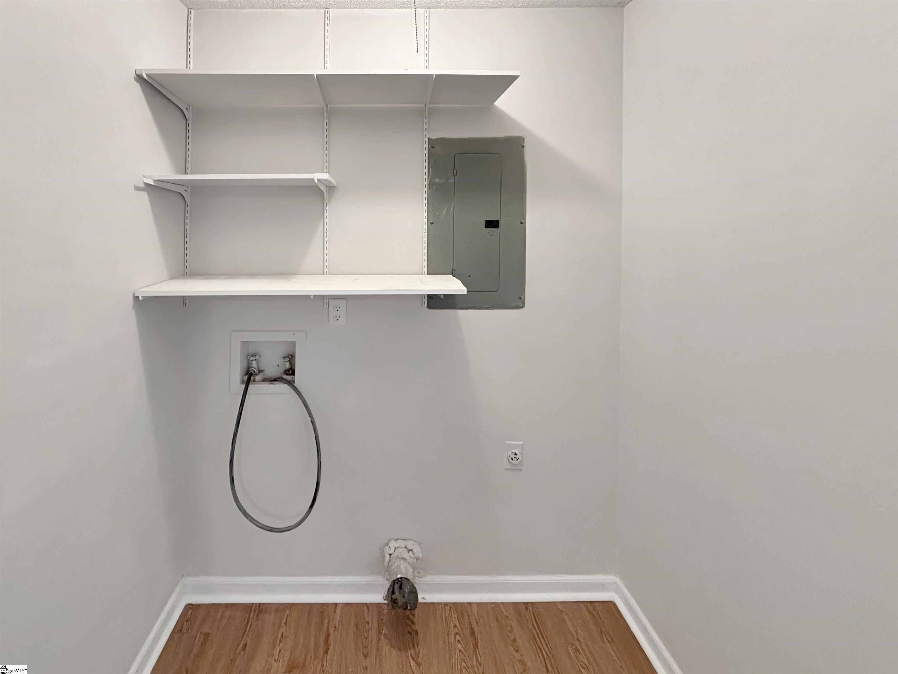 1600732 Property Photo 17