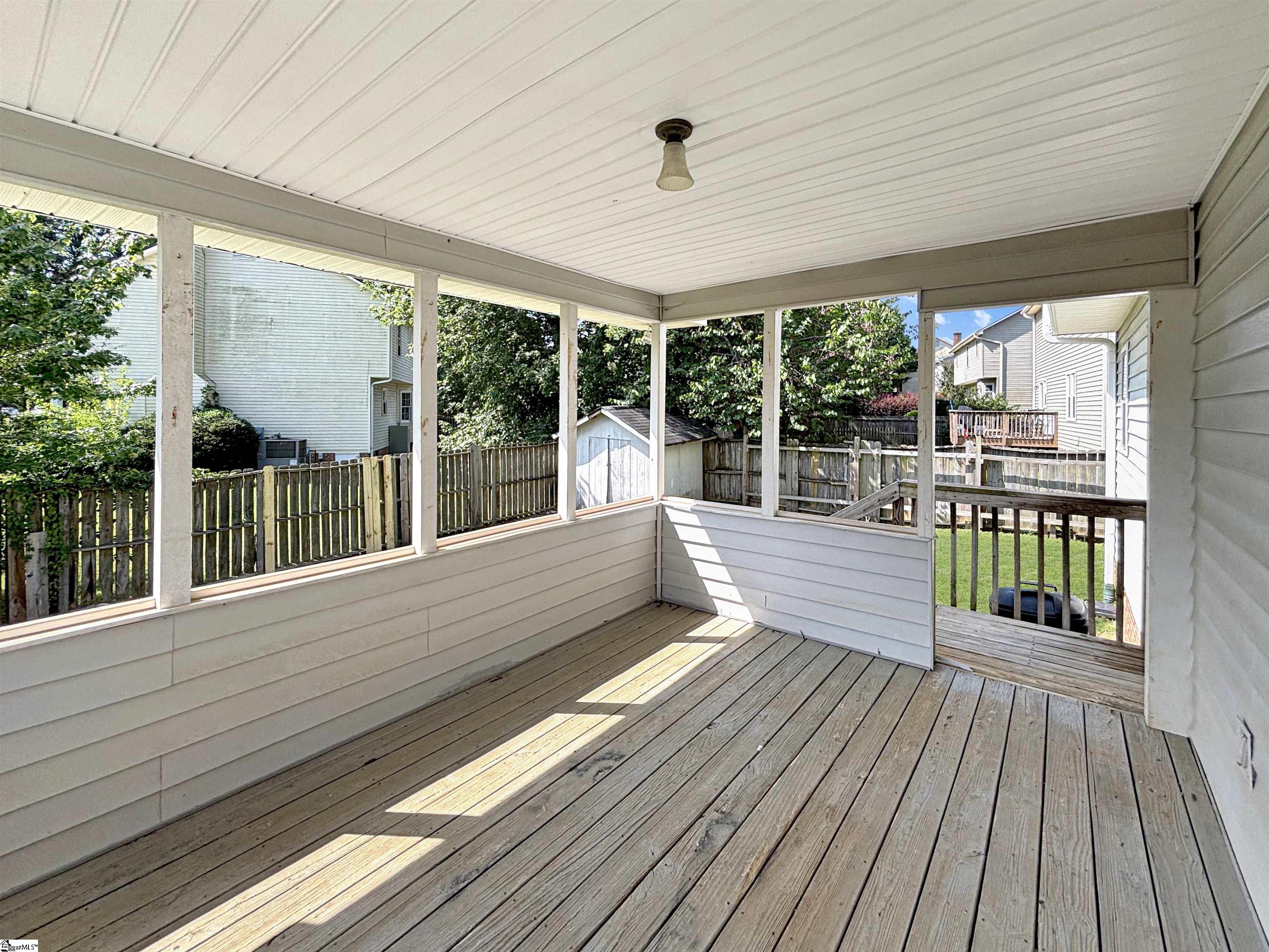 1600732 Property Photo 18