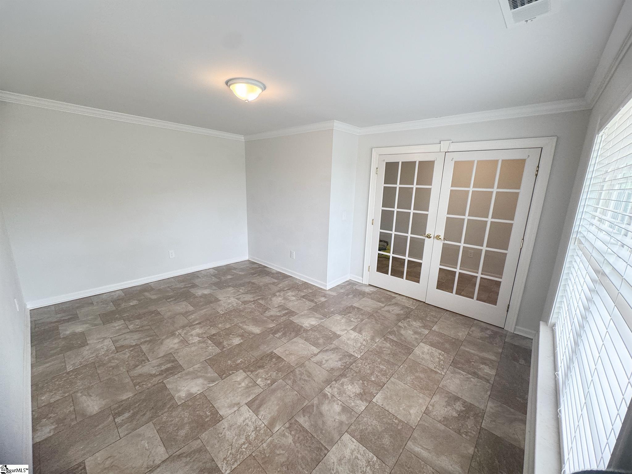 411 Whittier Street Property Photo 8