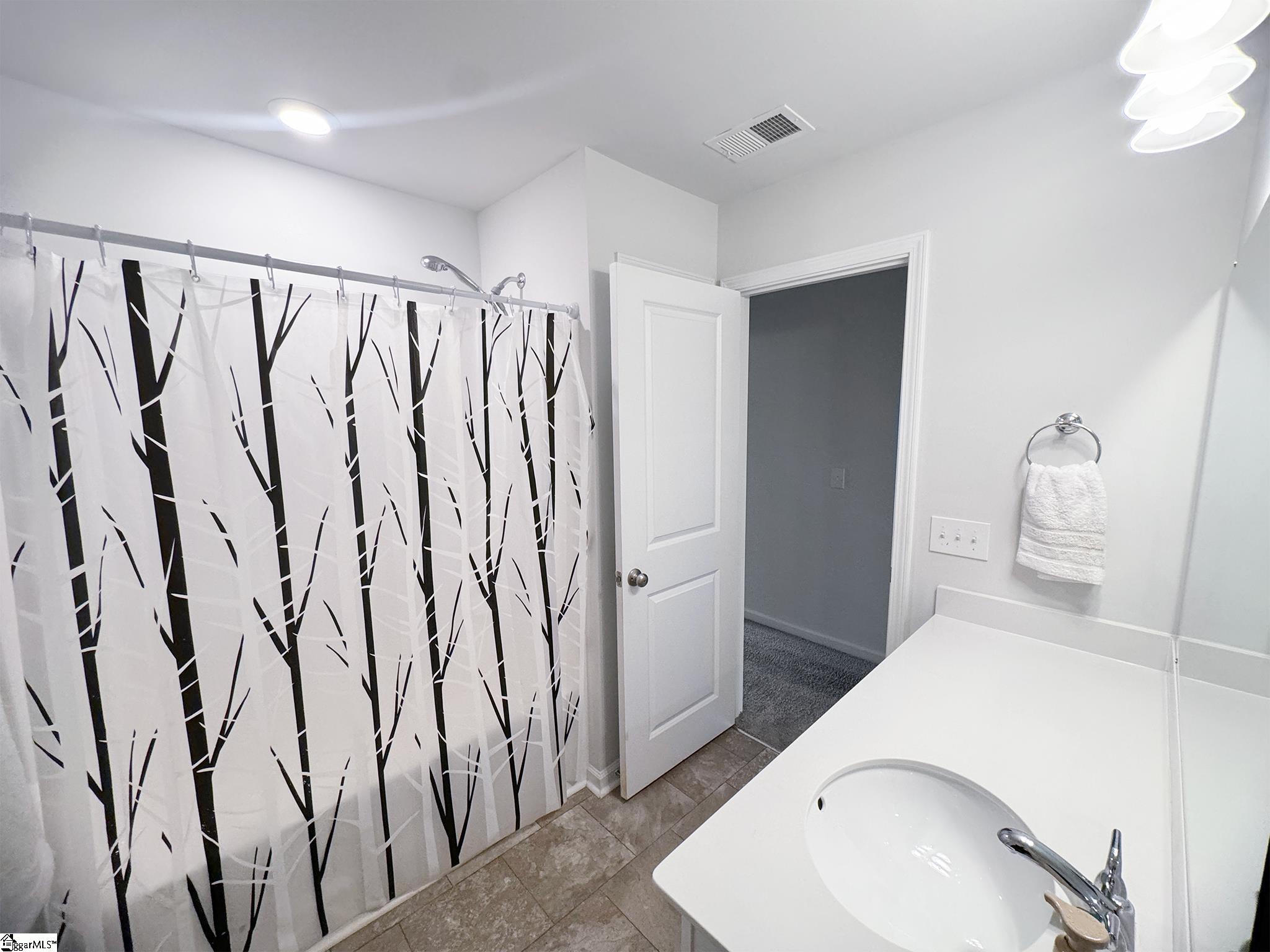 411 Whittier Street Property Photo 25