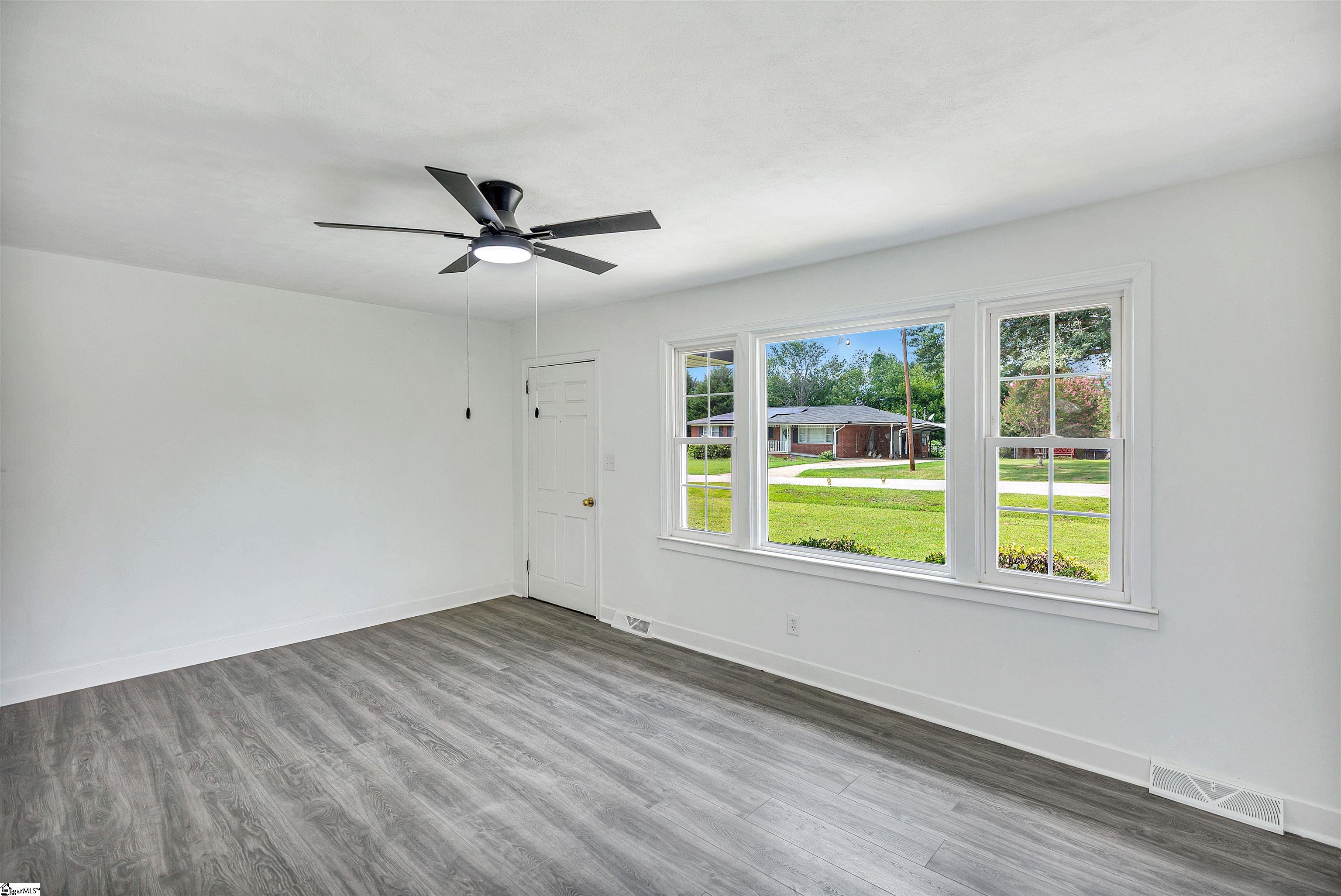109 Avery Street Property Photo 8