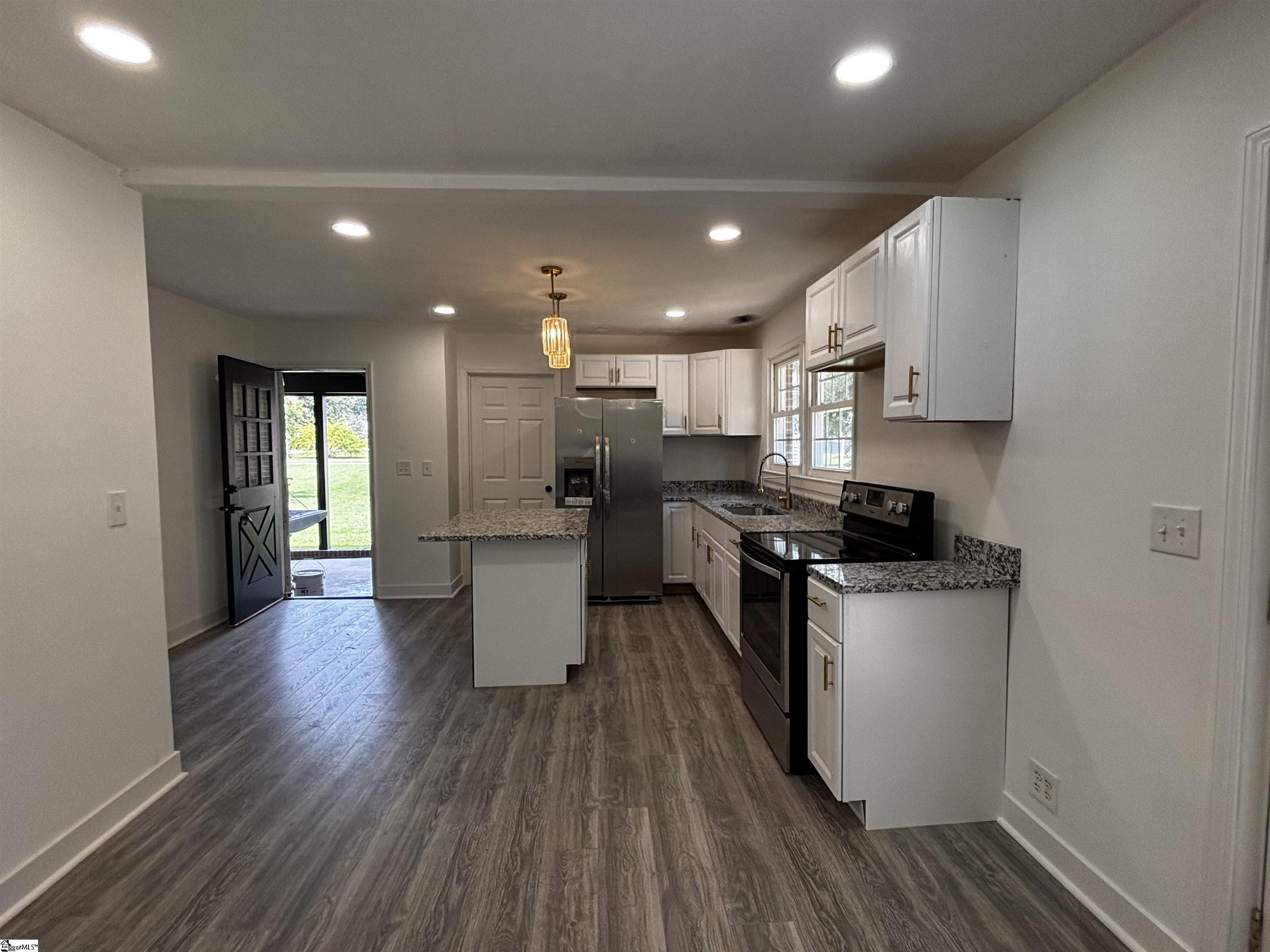 109 Avery Street Property Photo 12
