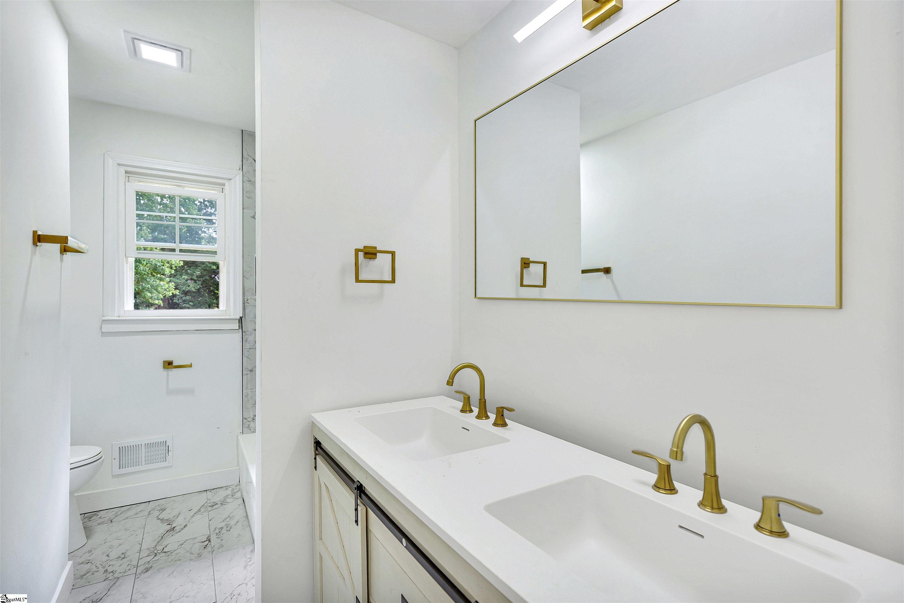 109 Avery Street Property Photo 16