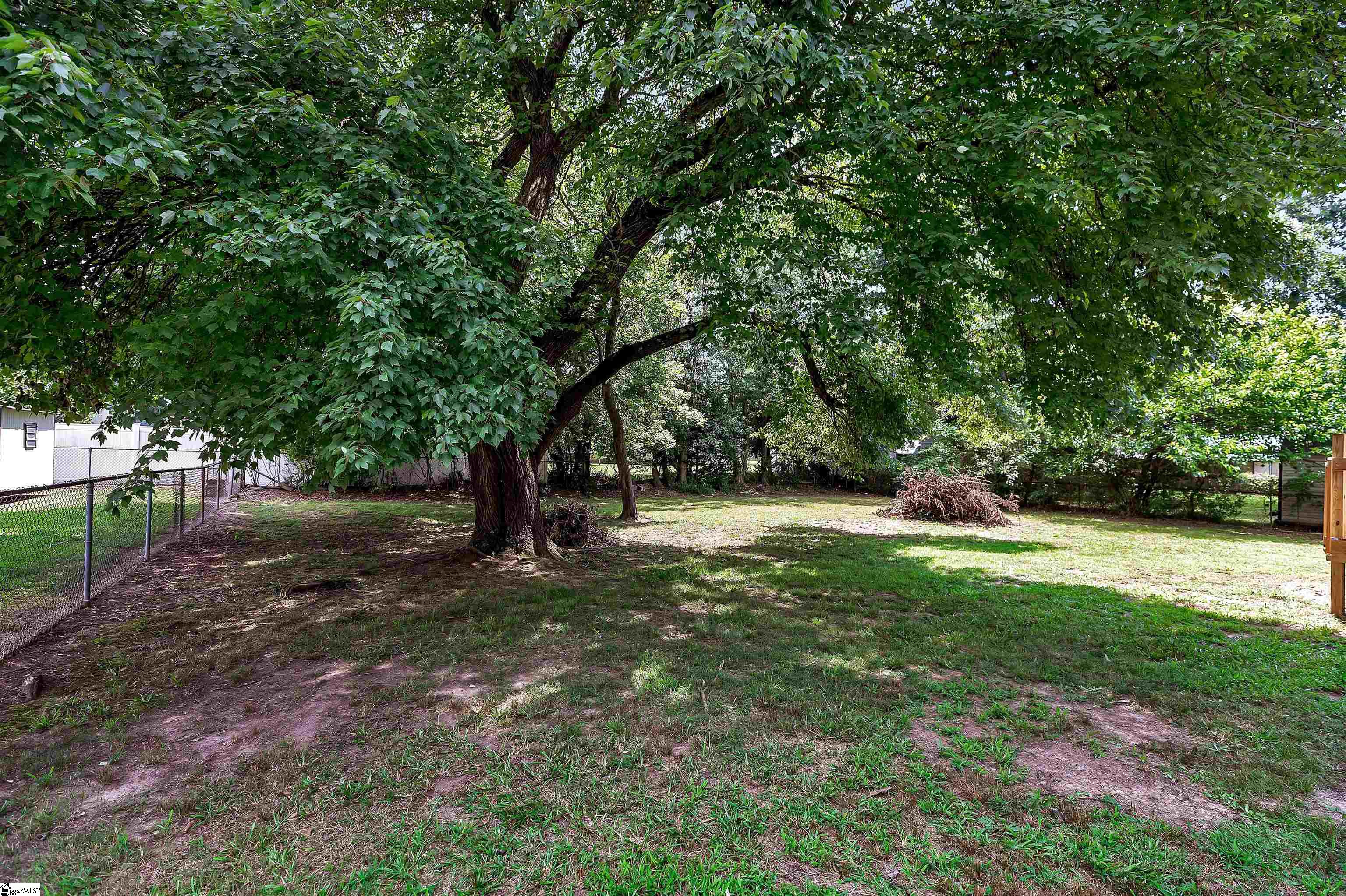 109 Avery Street Property Photo 22