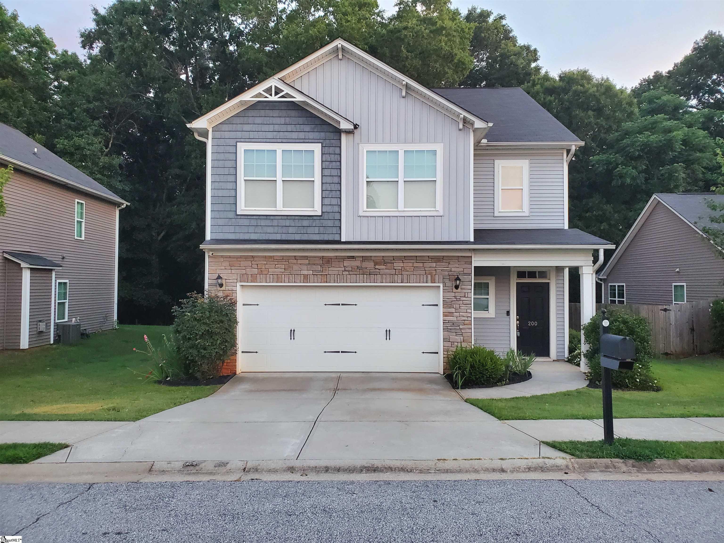 200 Rivers Edge Circle Property Photo 1