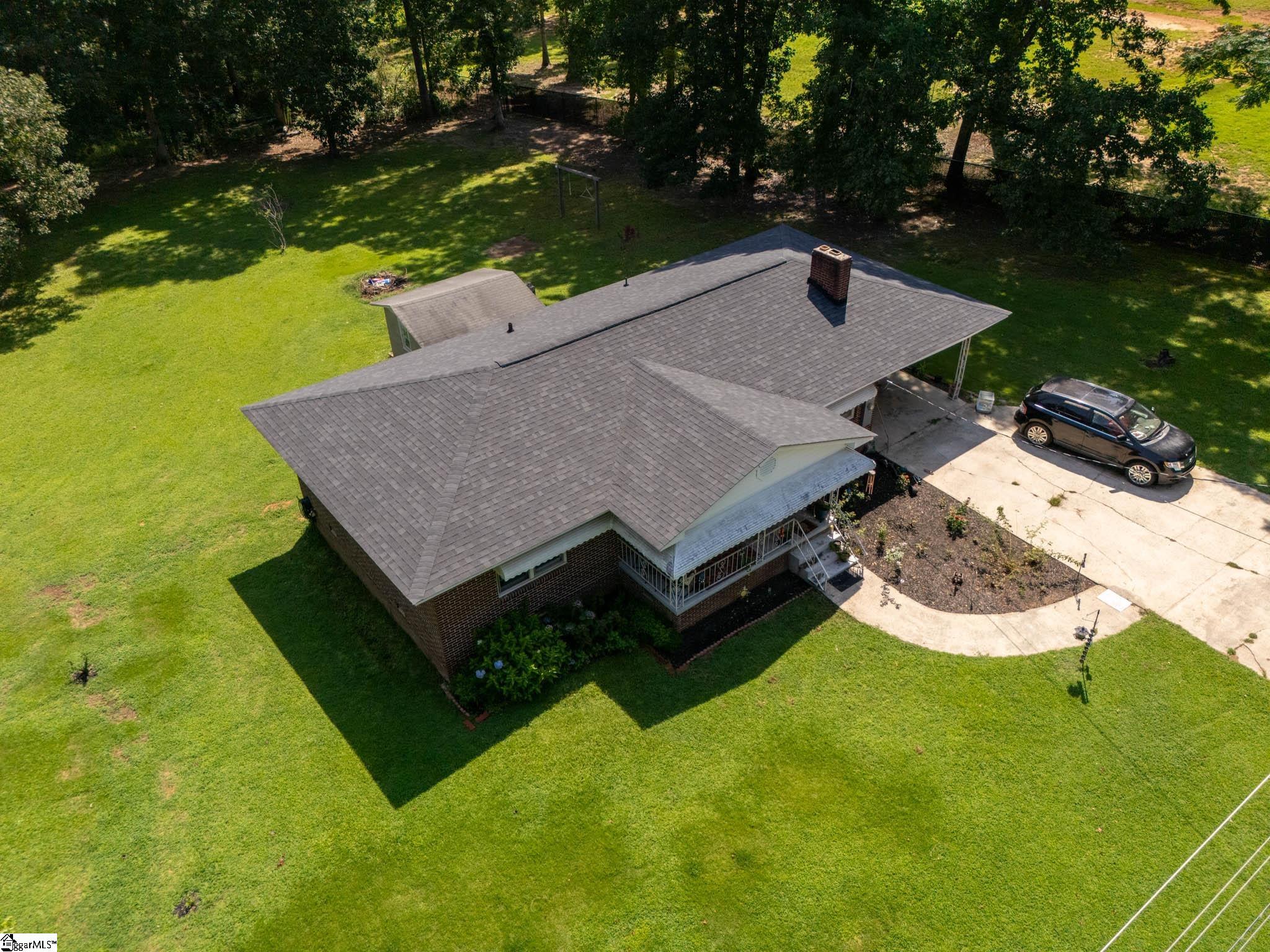 1124 Camelot Forest Property Photo 3