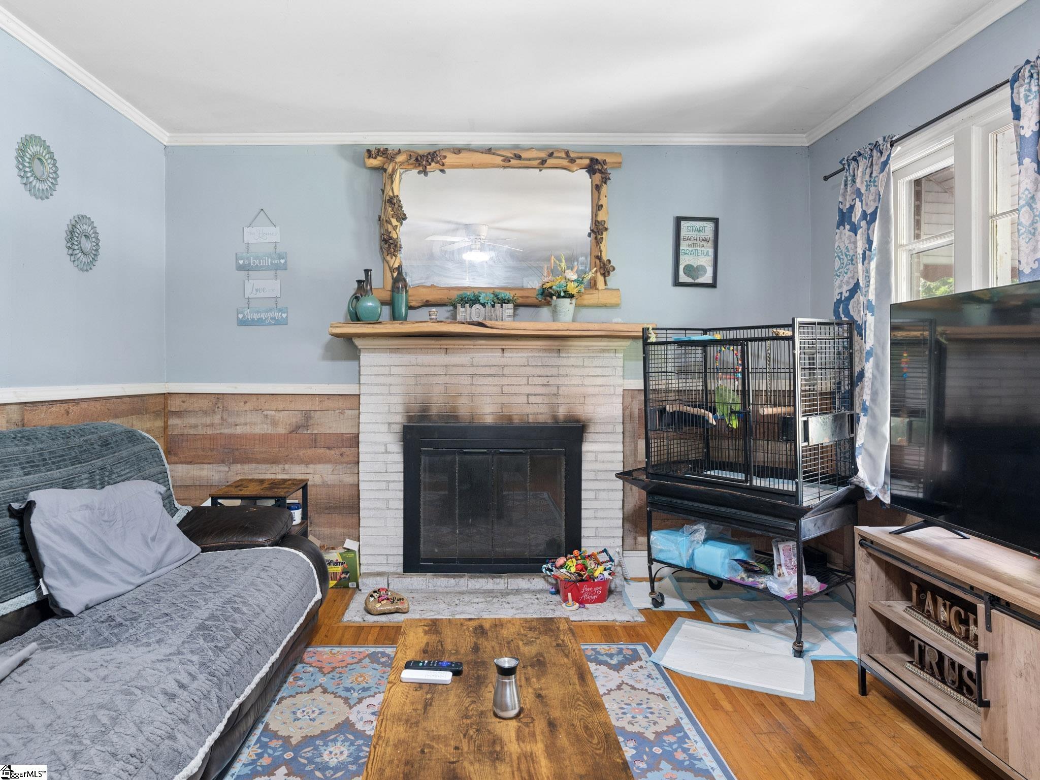 1124 Camelot Forest Property Photo 5