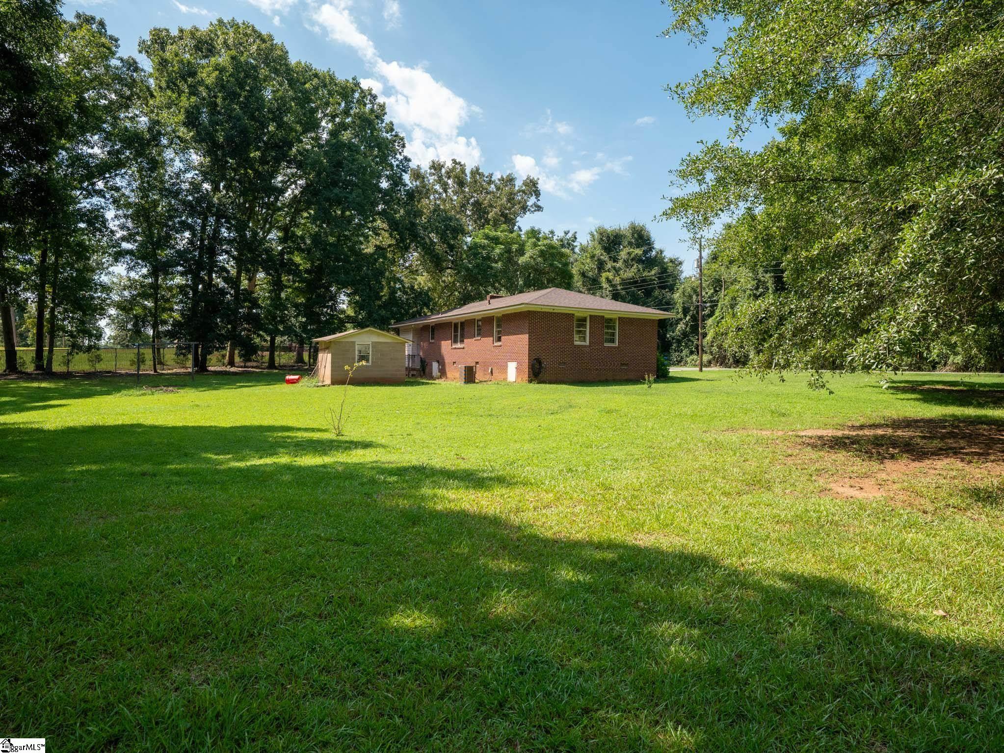 1124 Camelot Forest Property Photo 18