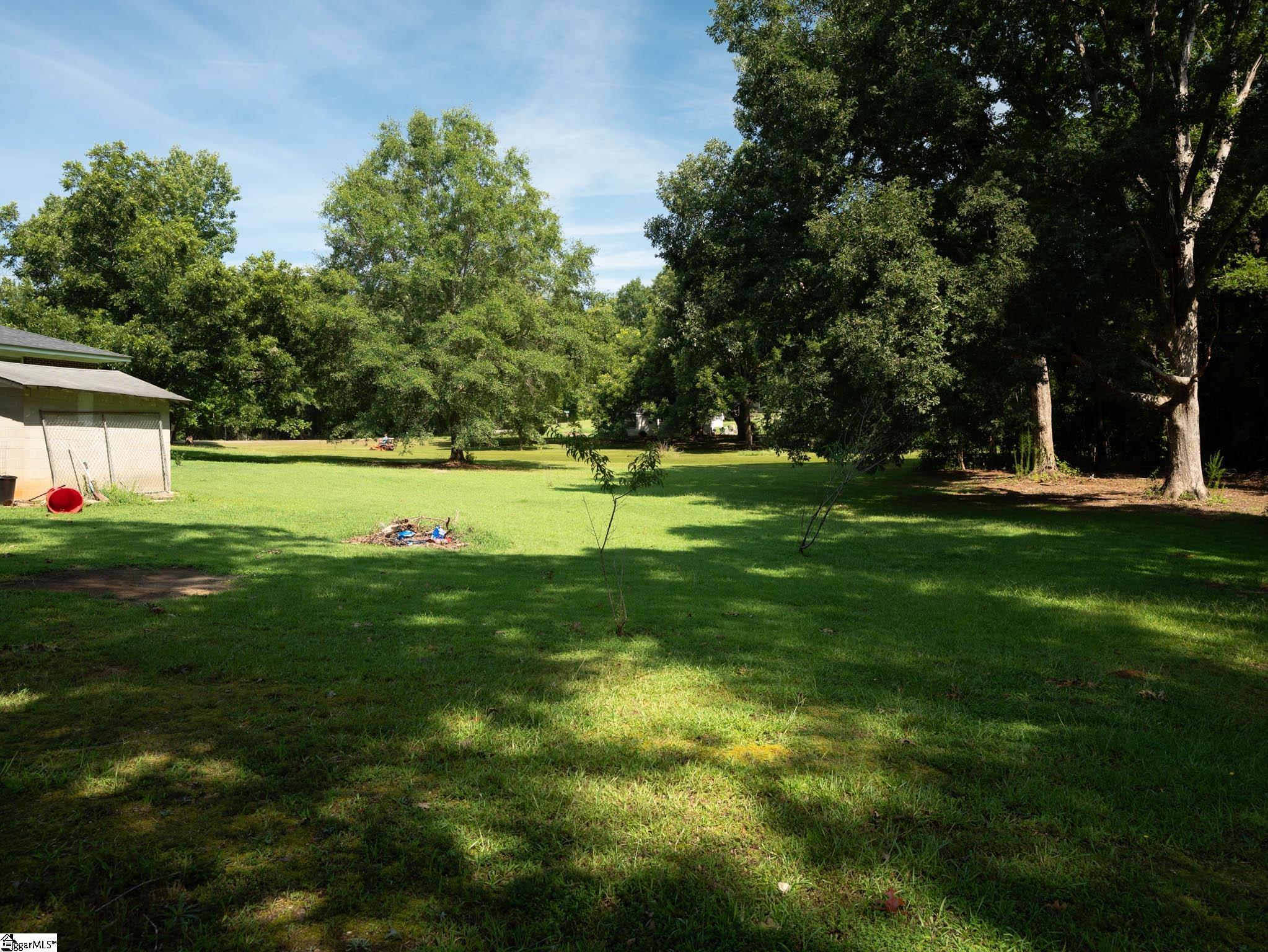 1124 Camelot Forest Property Photo 20