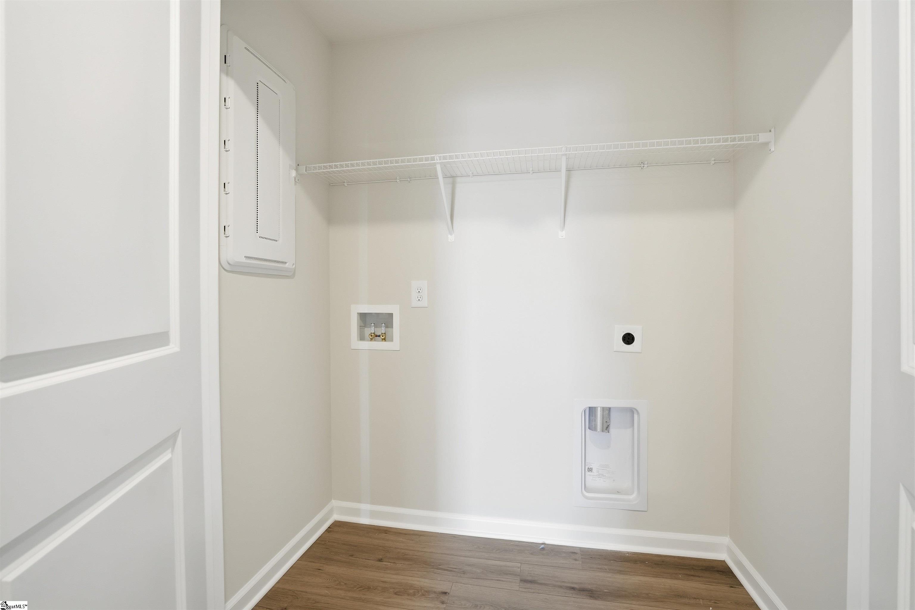 903 Mahaffey Court Property Photo 17