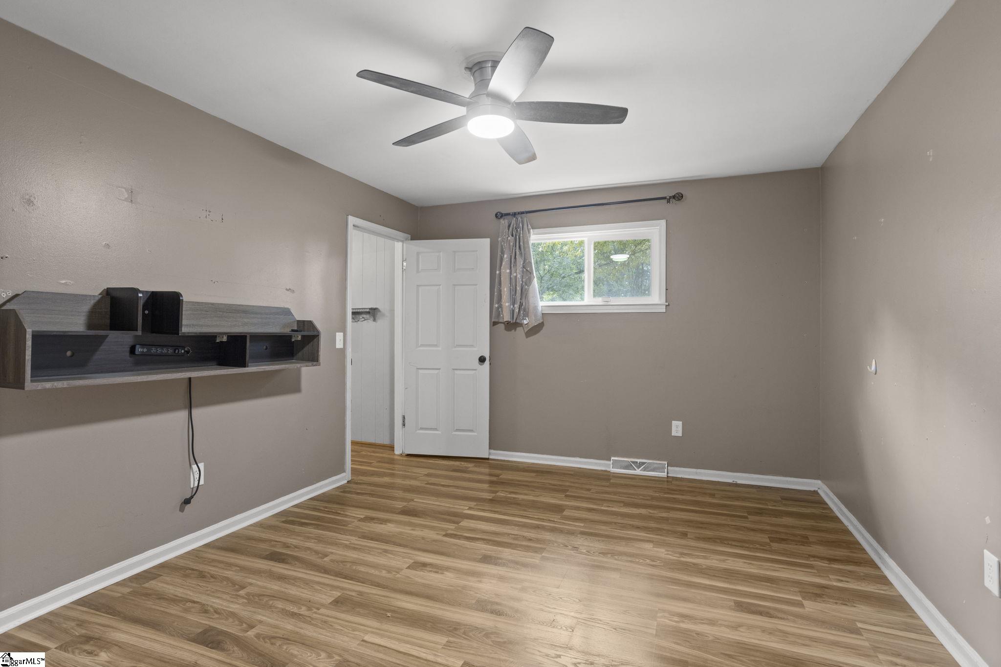 207 Seminole Drive Property Photo 18