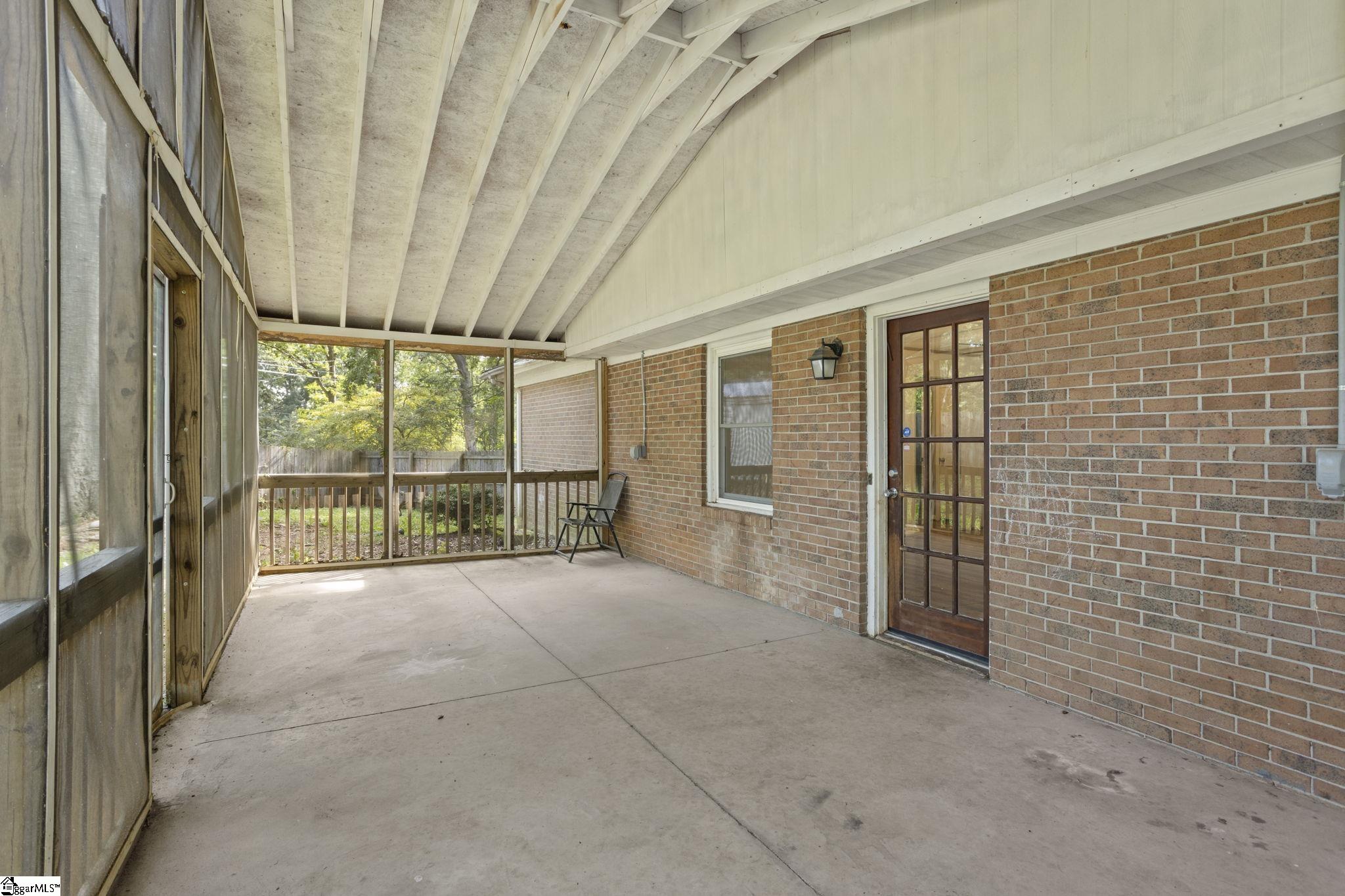 207 Seminole Drive Property Photo 20