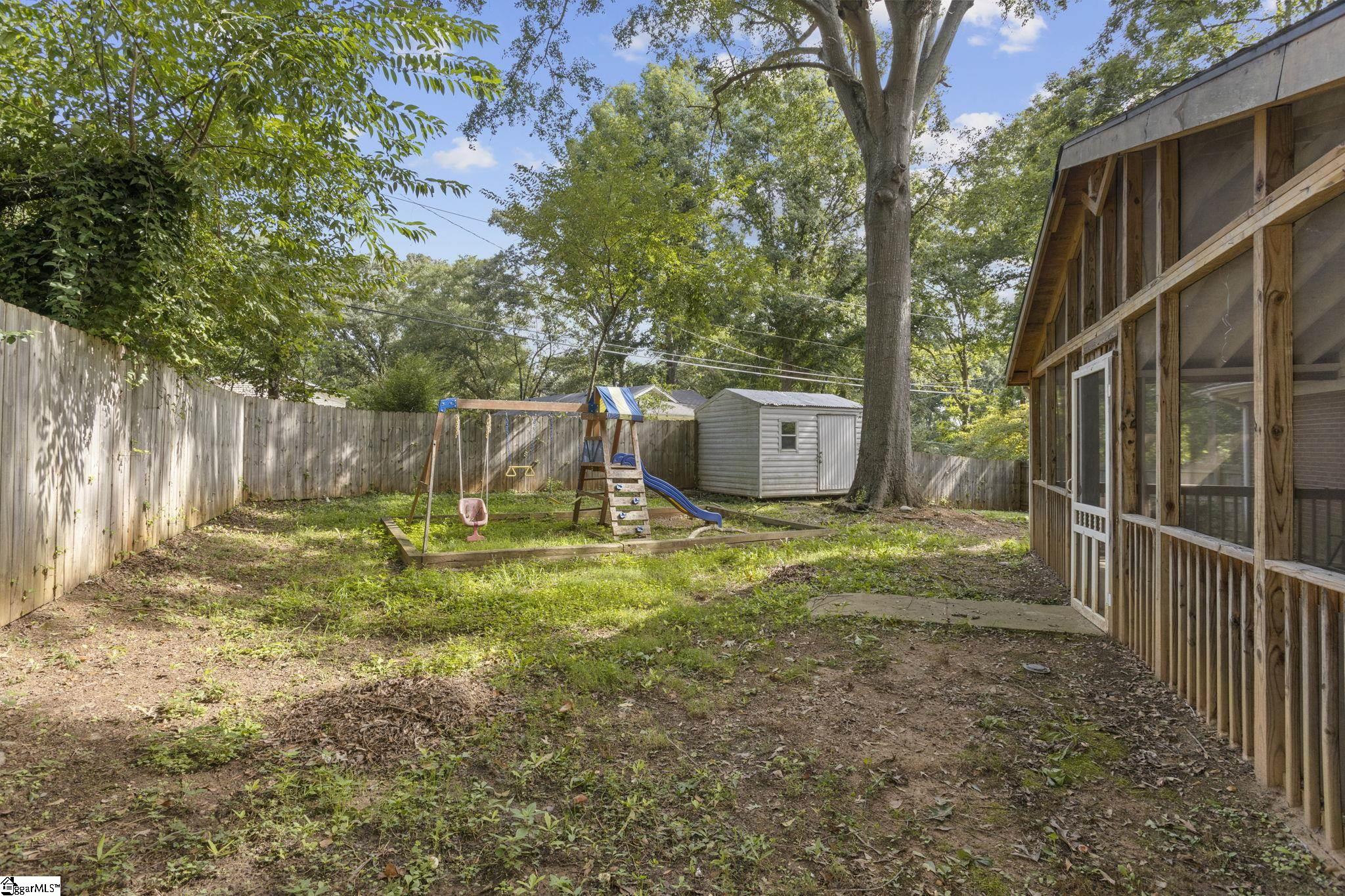 207 Seminole Drive Property Photo 22