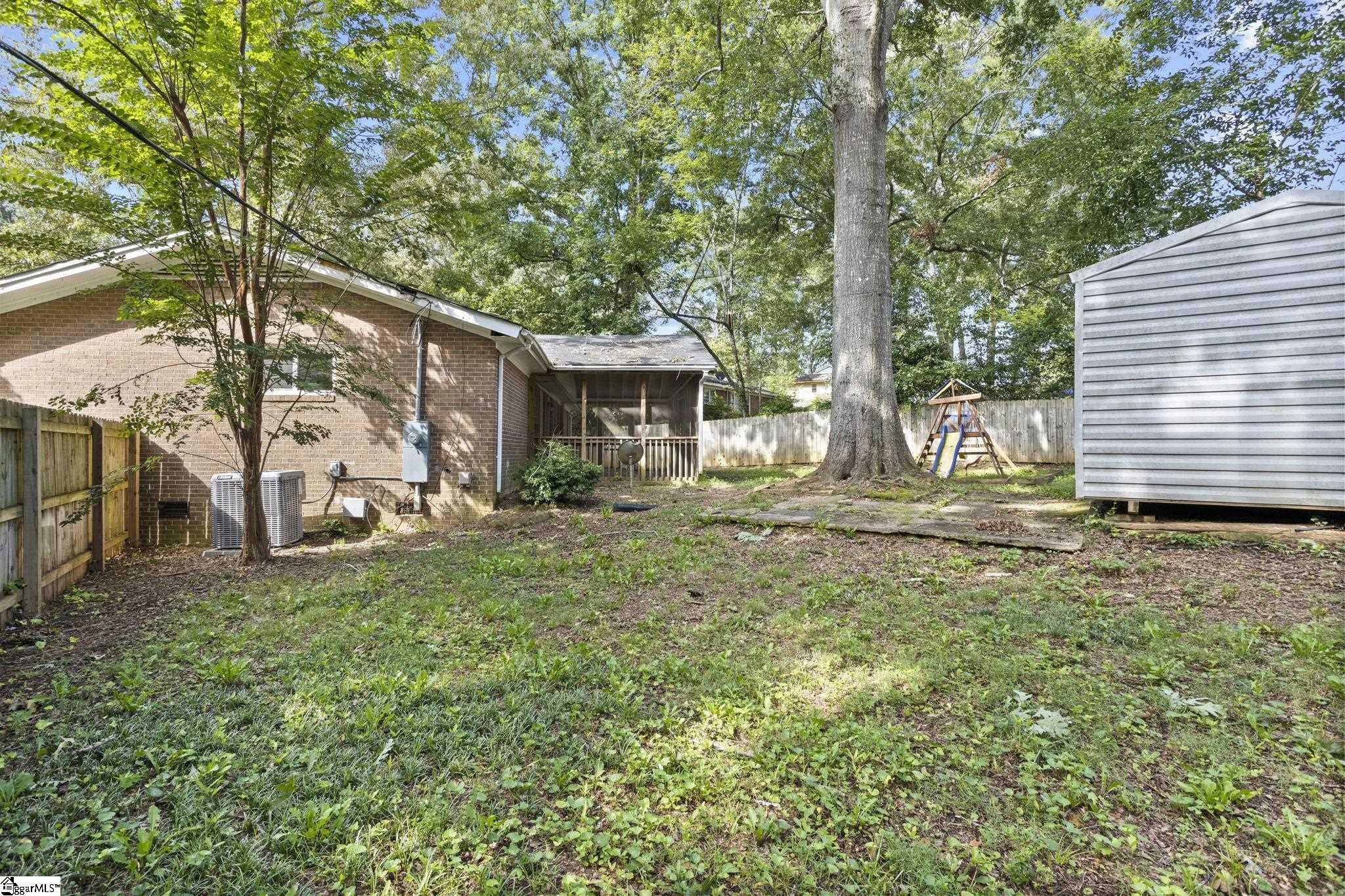 207 Seminole Drive Property Photo 24