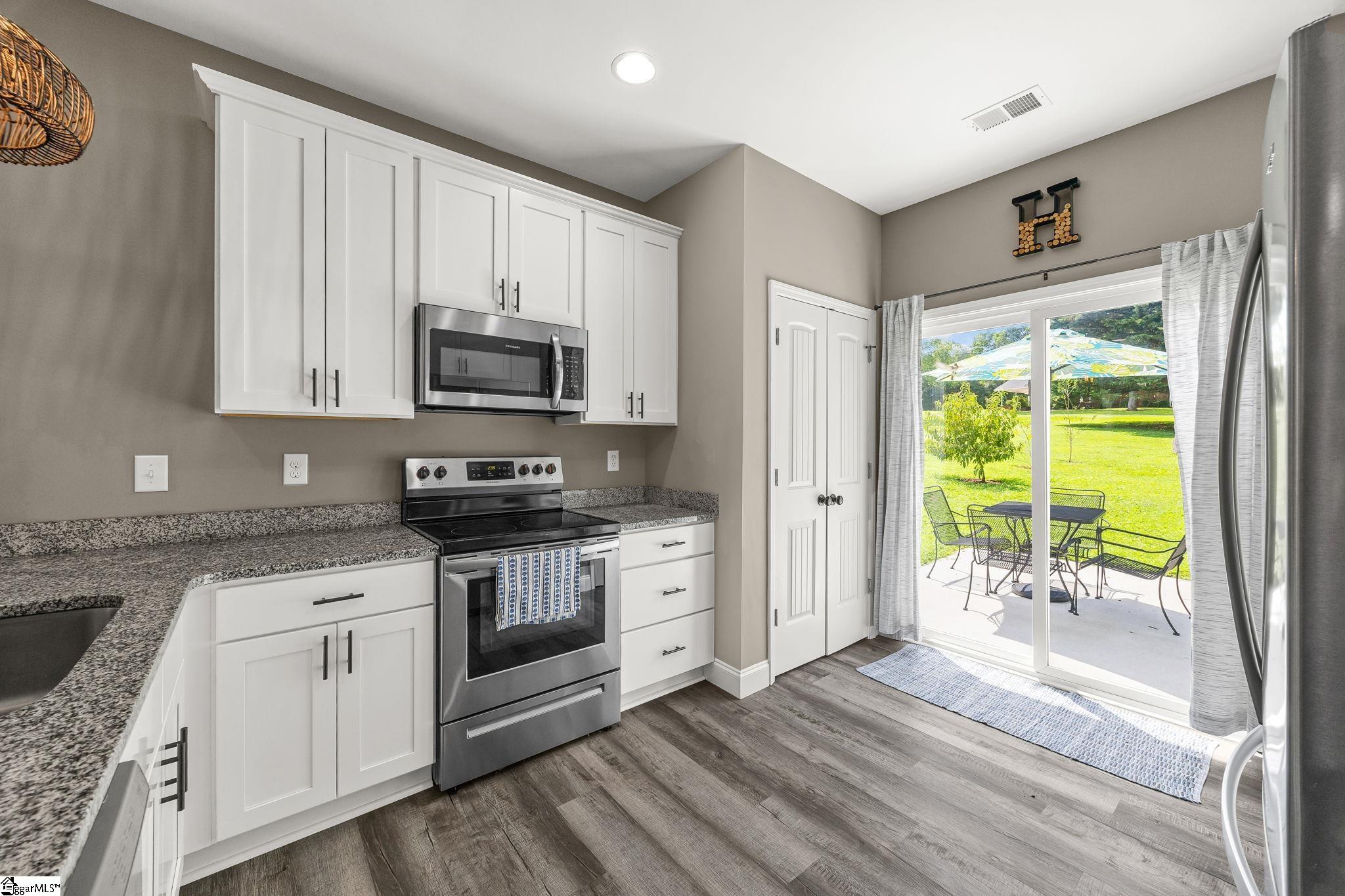 223 Eastland Drive Property Photo 12