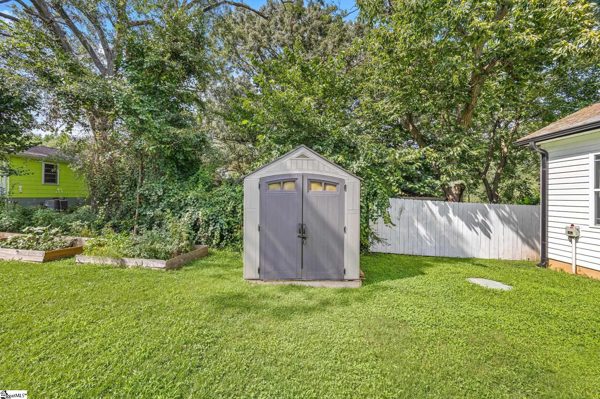 223 Eastland Drive Property Photo 30