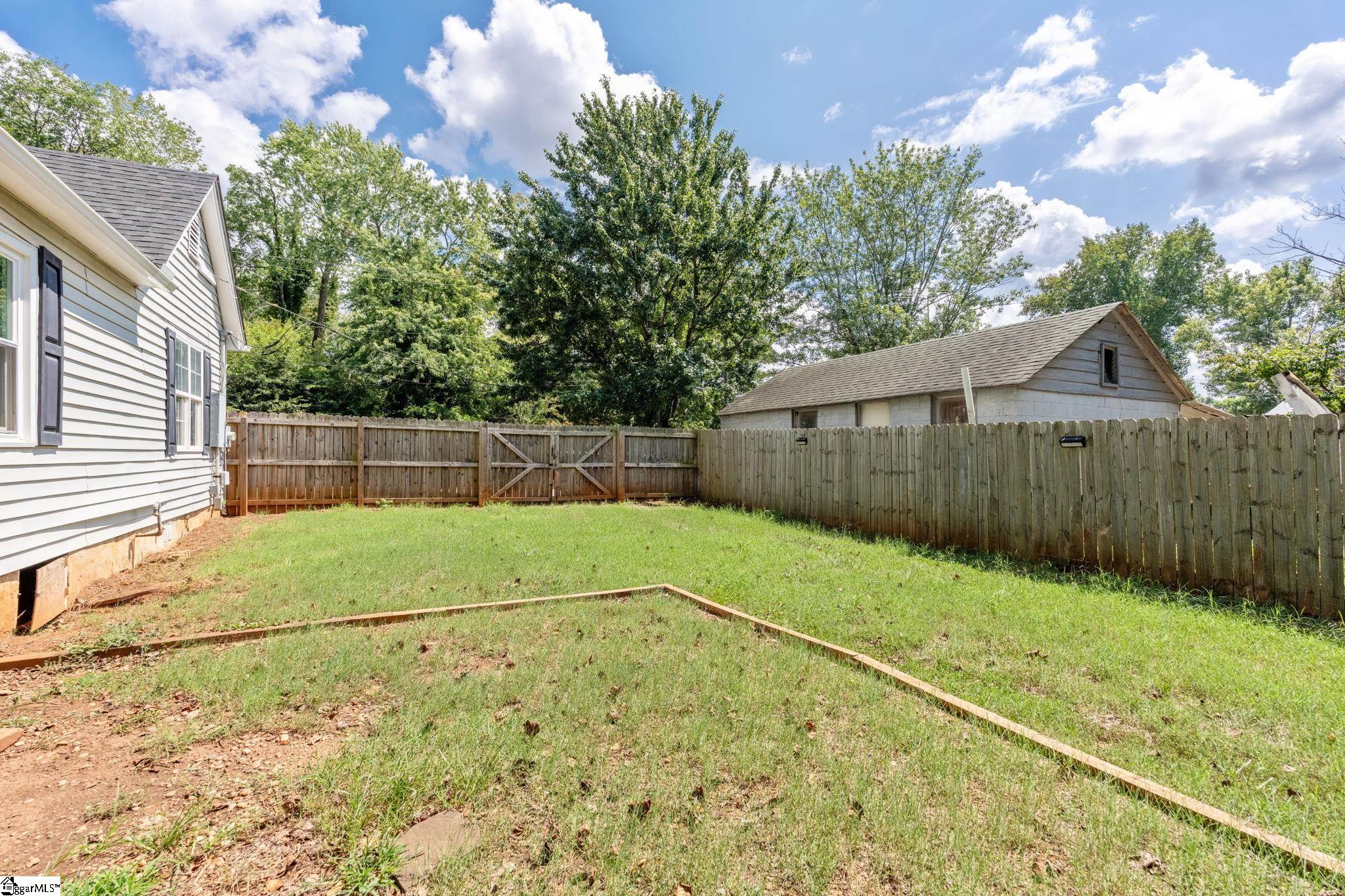203 Hammett Street Extension Property Photo 28