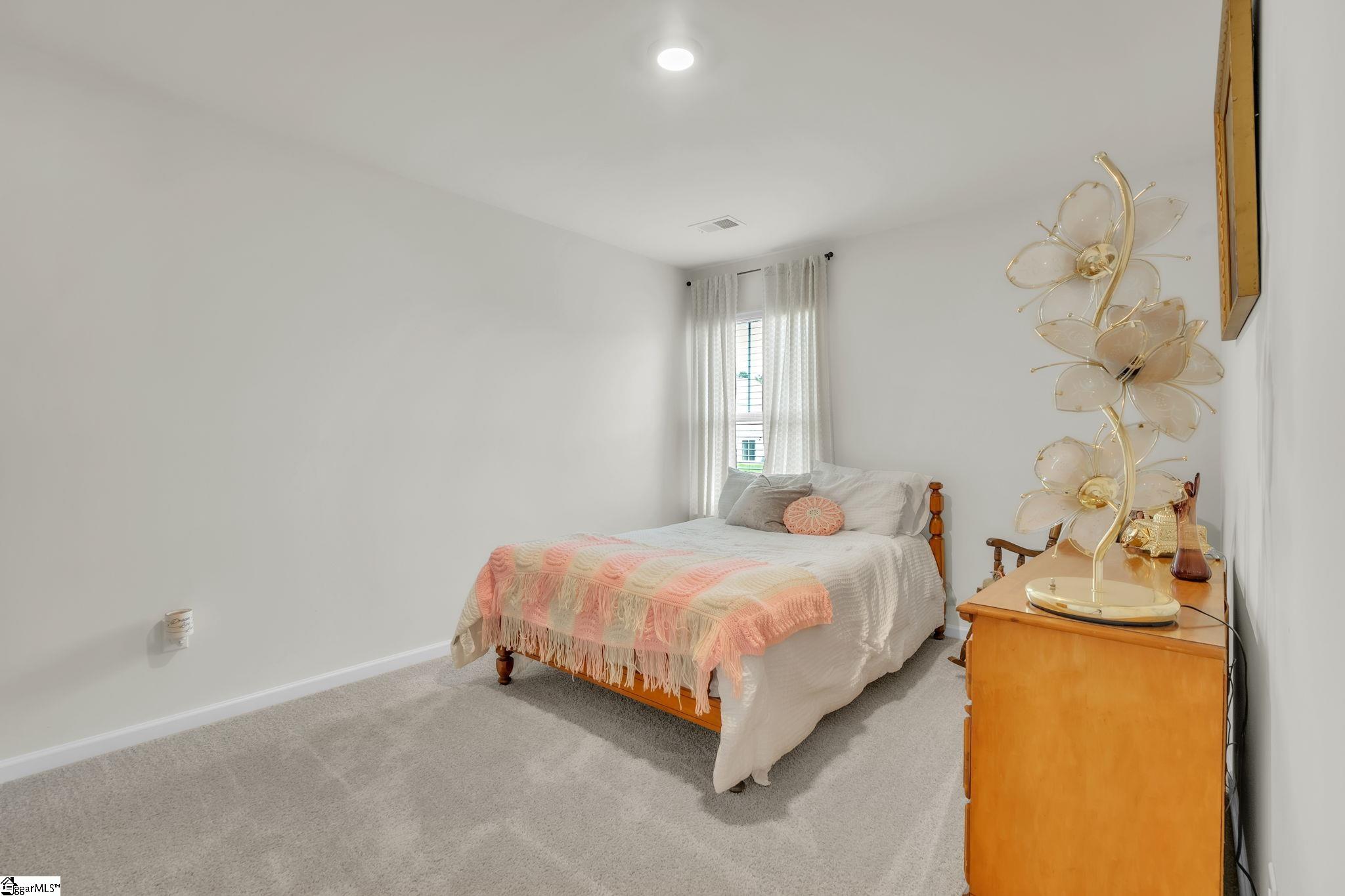 1080 Yearling Way Property Photo 15