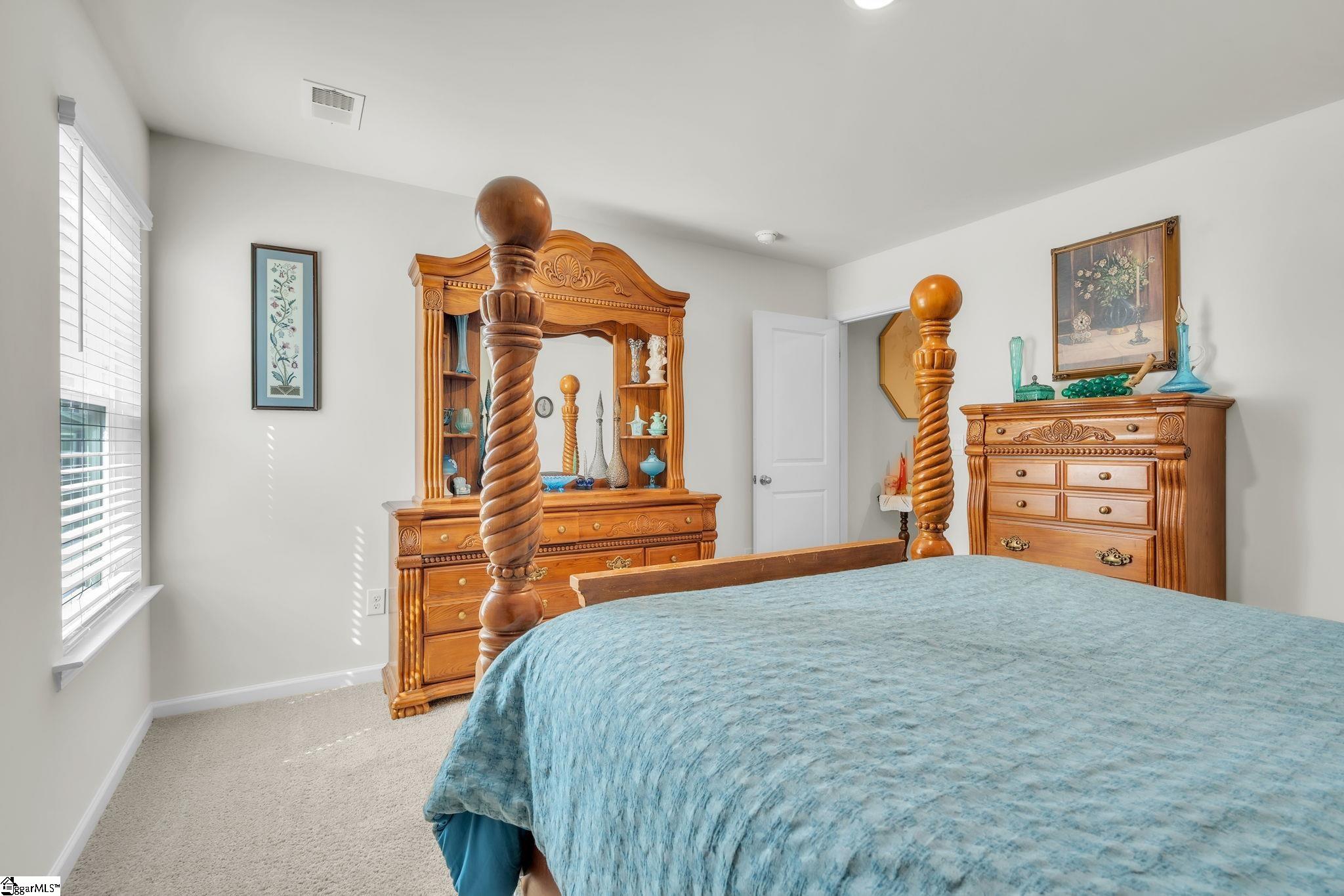 1080 Yearling Way Property Photo 18