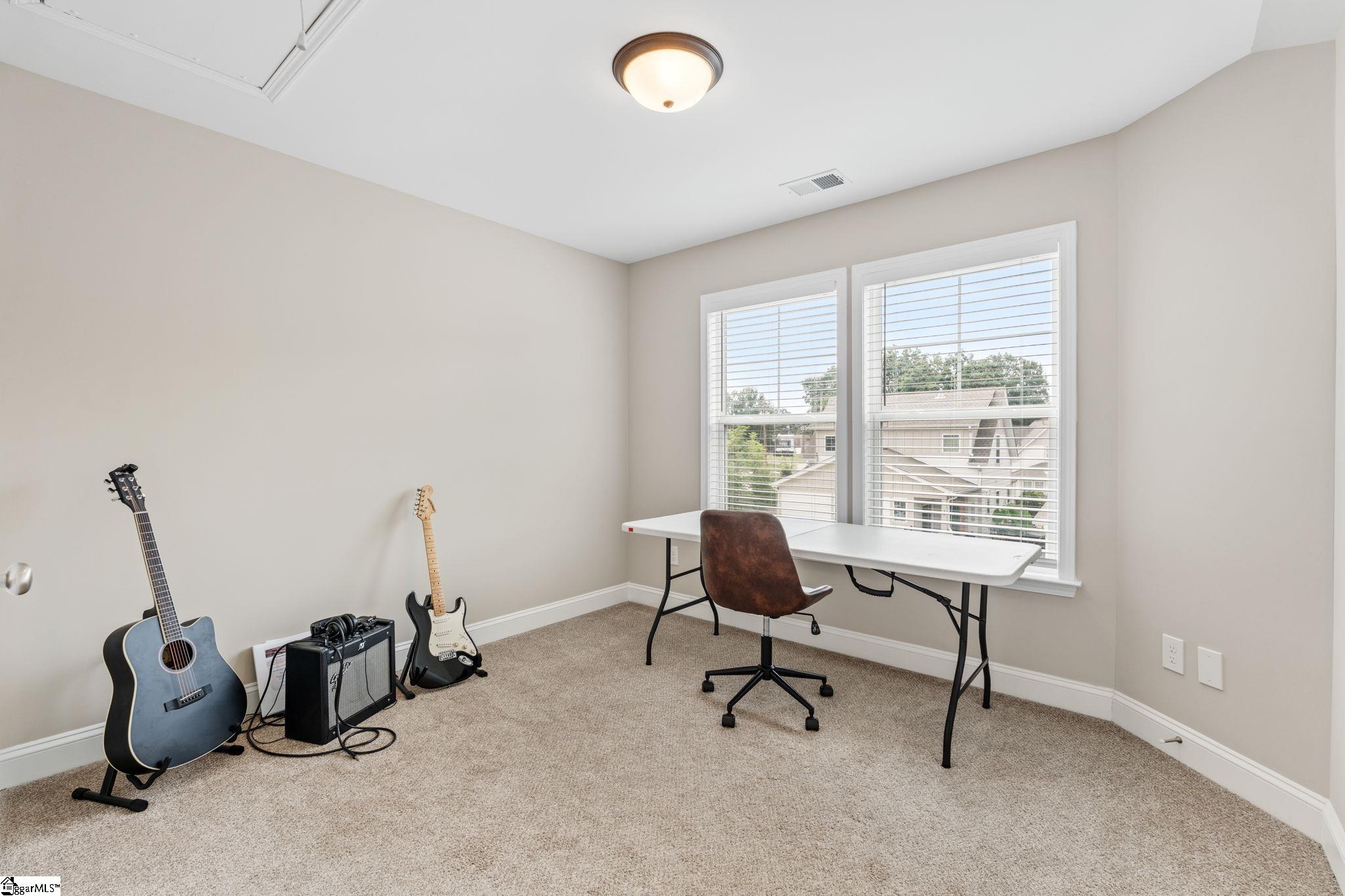550 Twin Lake Road Property Photo 18