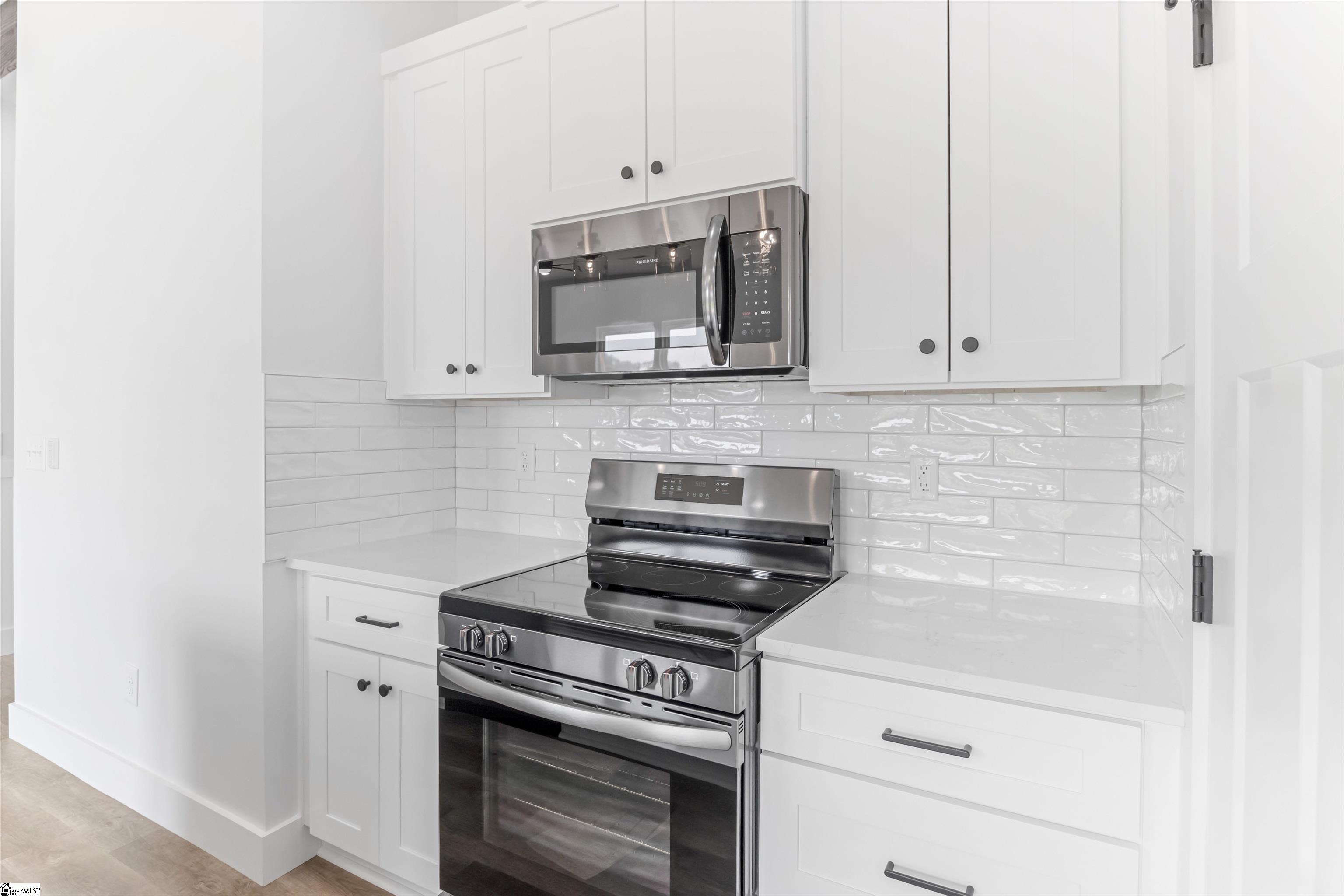 2019 Meadow Glen Court Property Photo 10