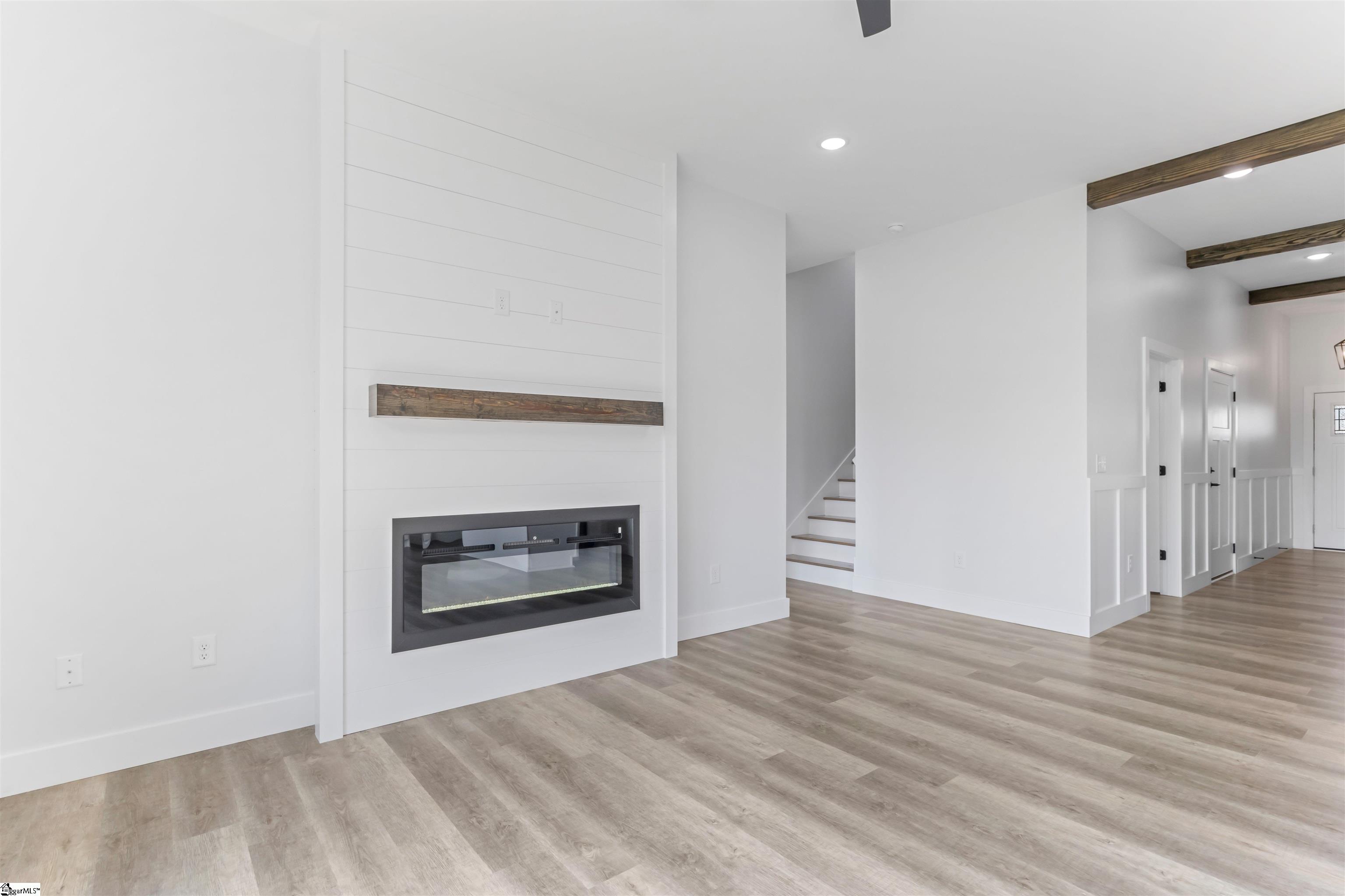2019 Meadow Glen Court Property Photo 13