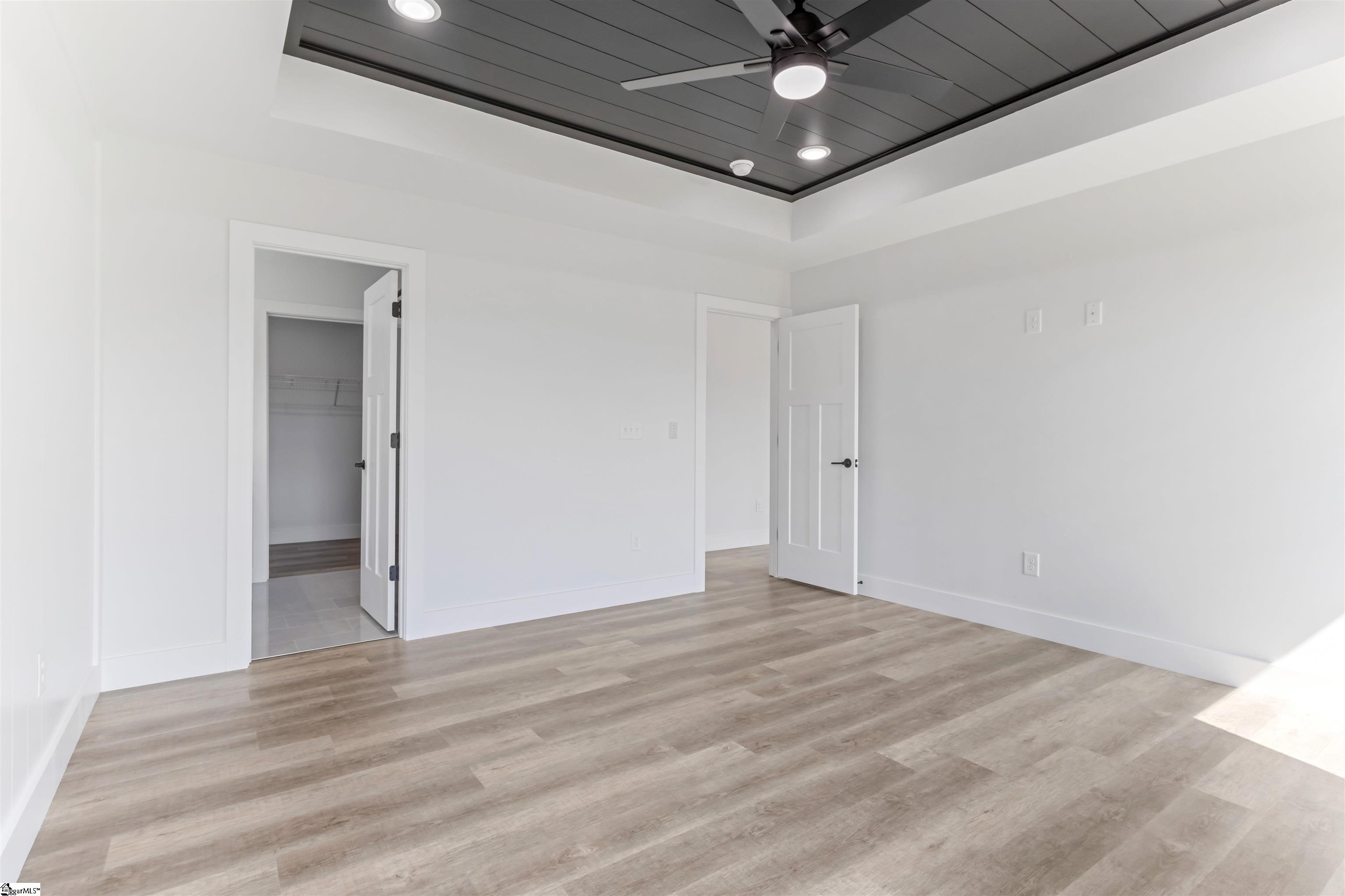 2019 Meadow Glen Court Property Photo 16