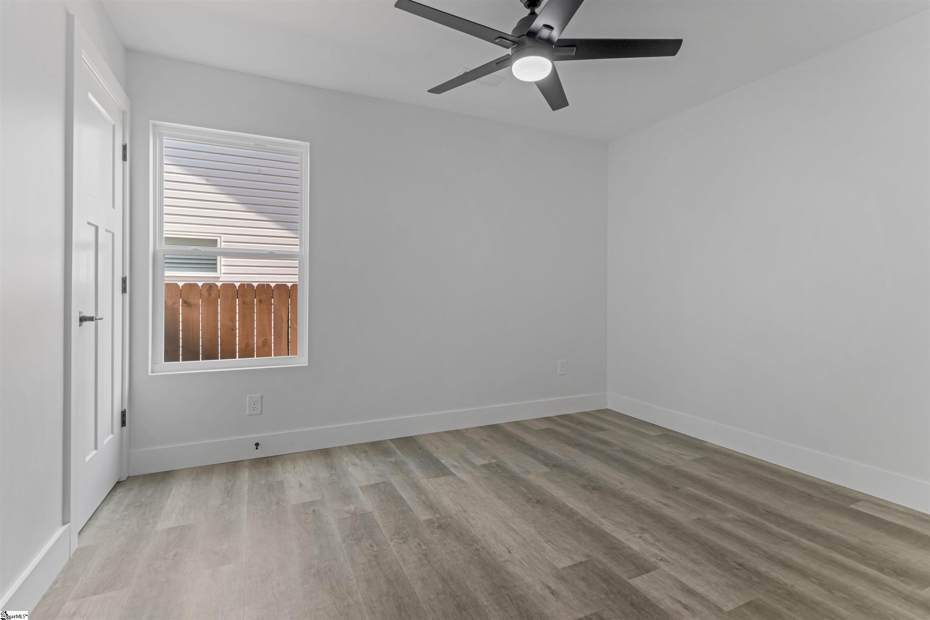 2019 Meadow Glen Court Property Photo 25