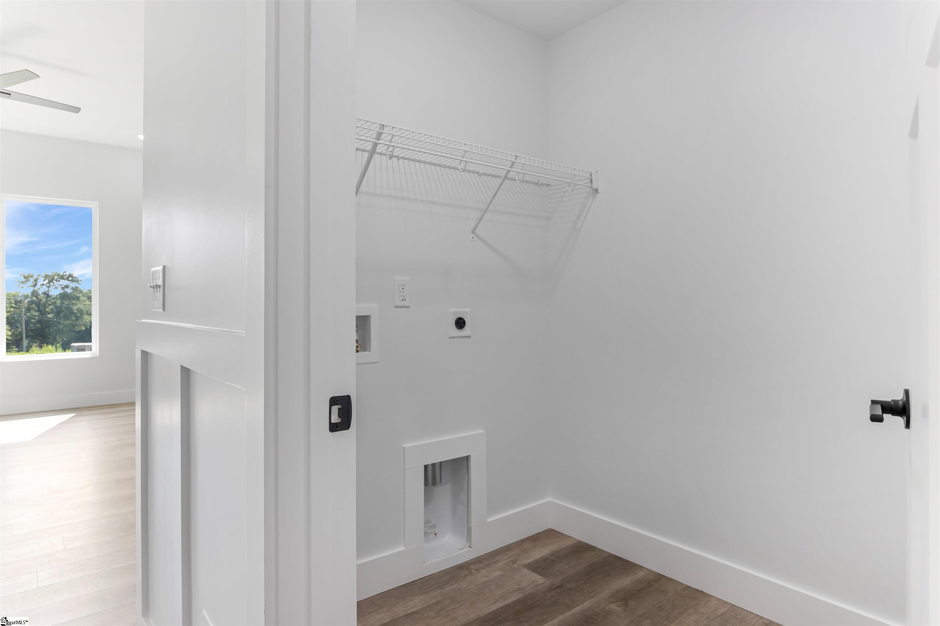 2019 Meadow Glen Court Property Photo 27