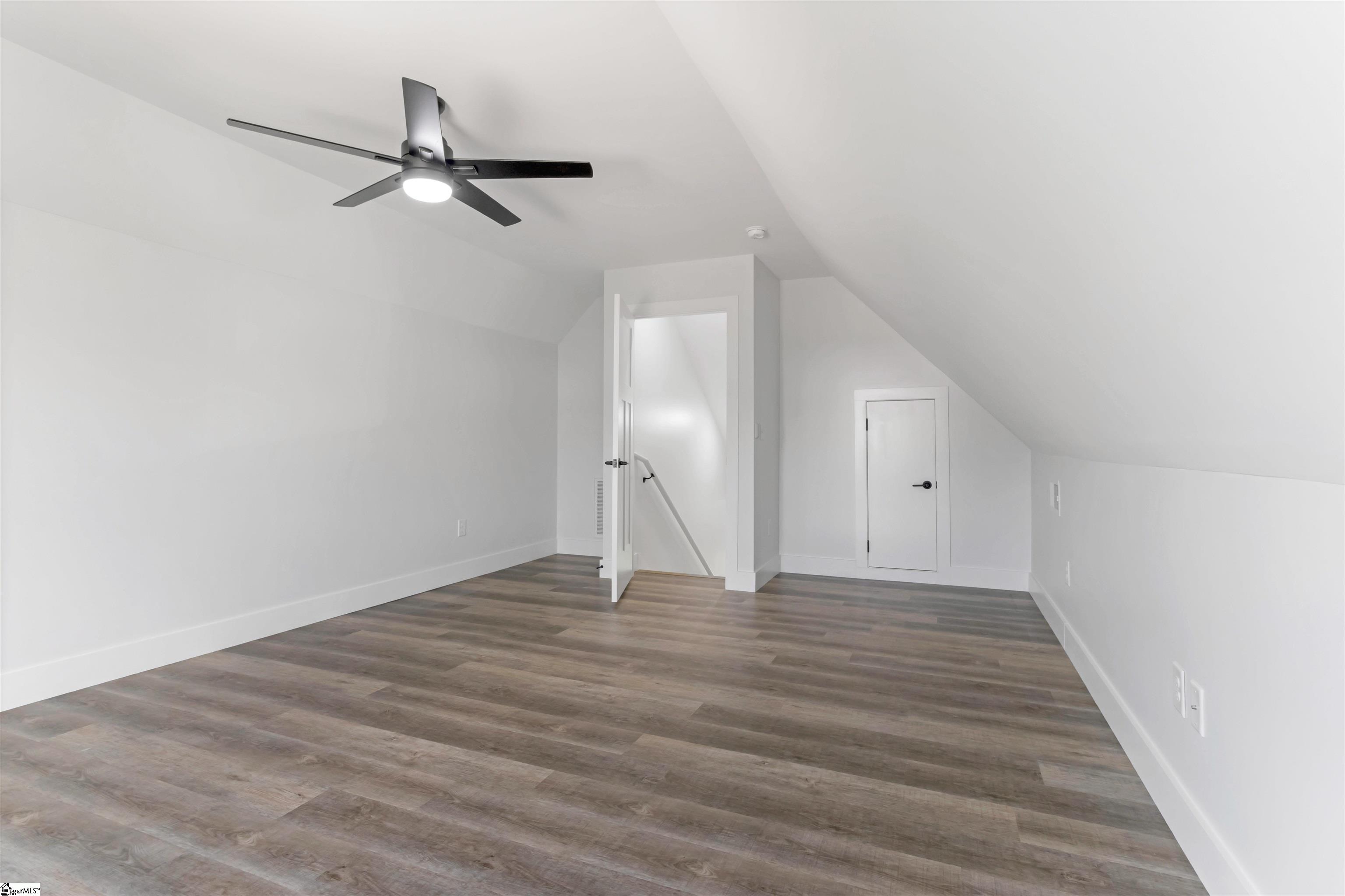 2019 Meadow Glen Court Property Photo 29