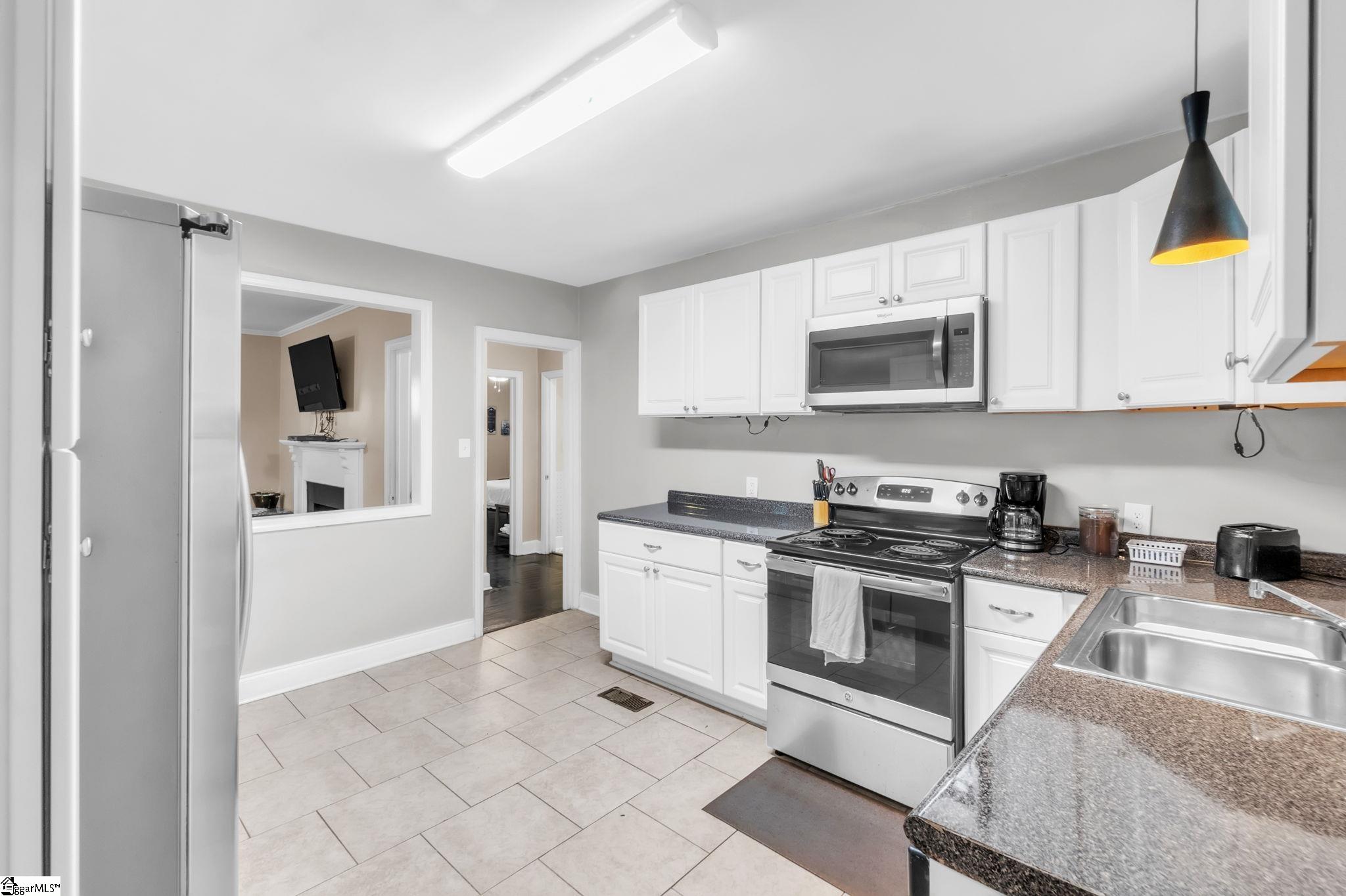 112 Cornell Street Property Photo 12