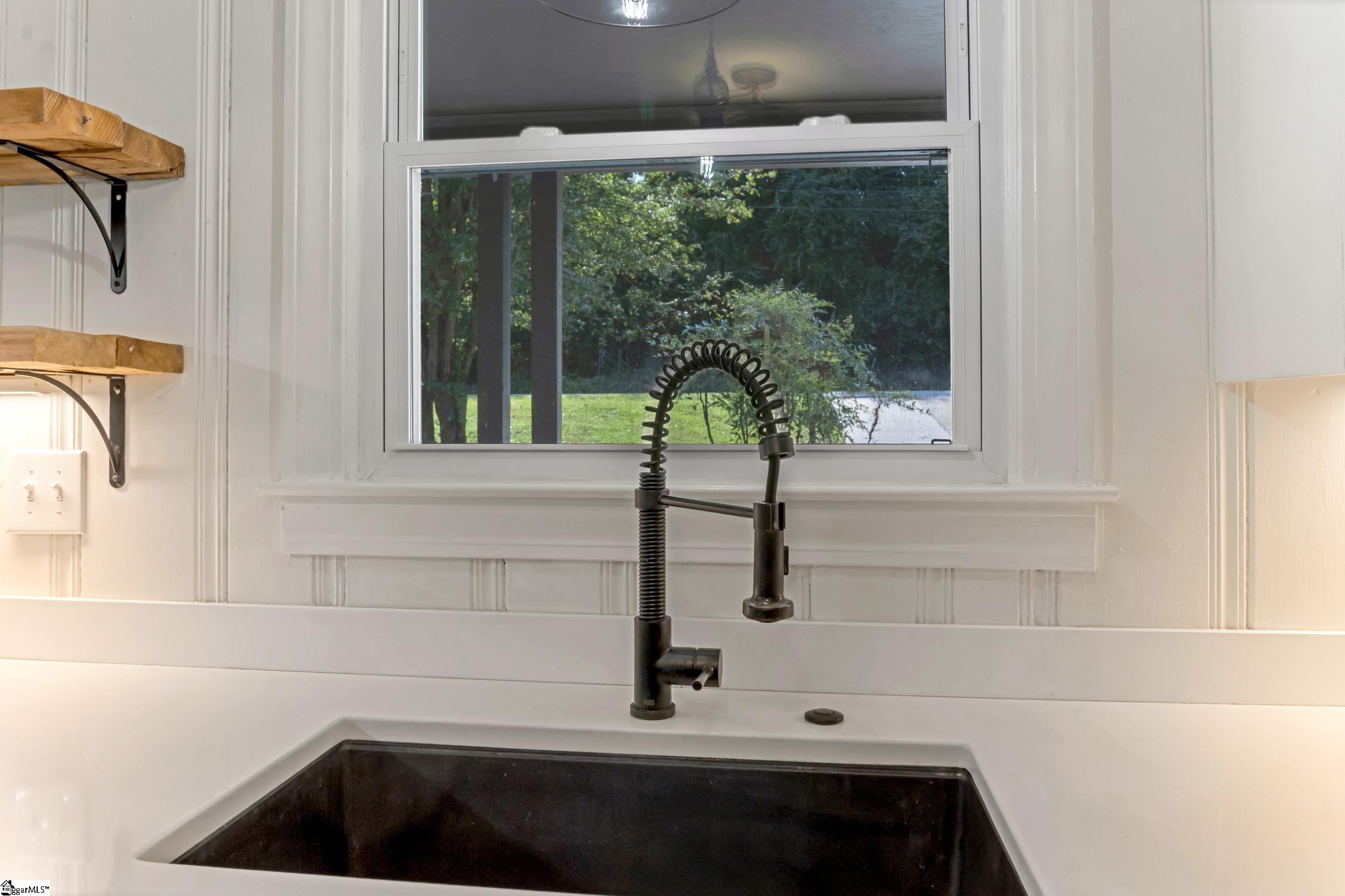 102 American Legion Road Property Photo 8