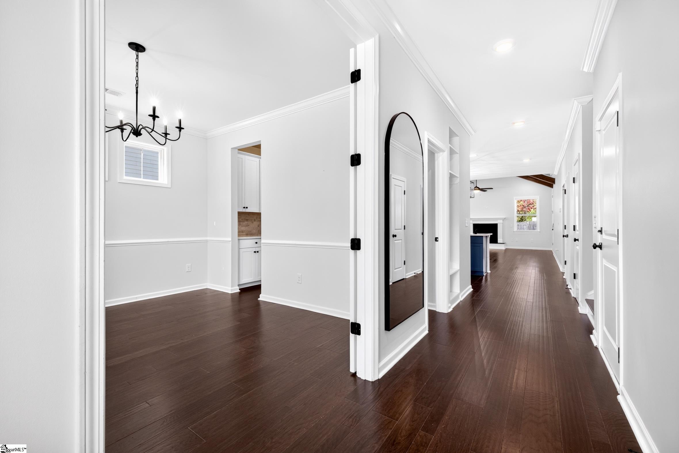 200 Armitage Way Property Photo 3