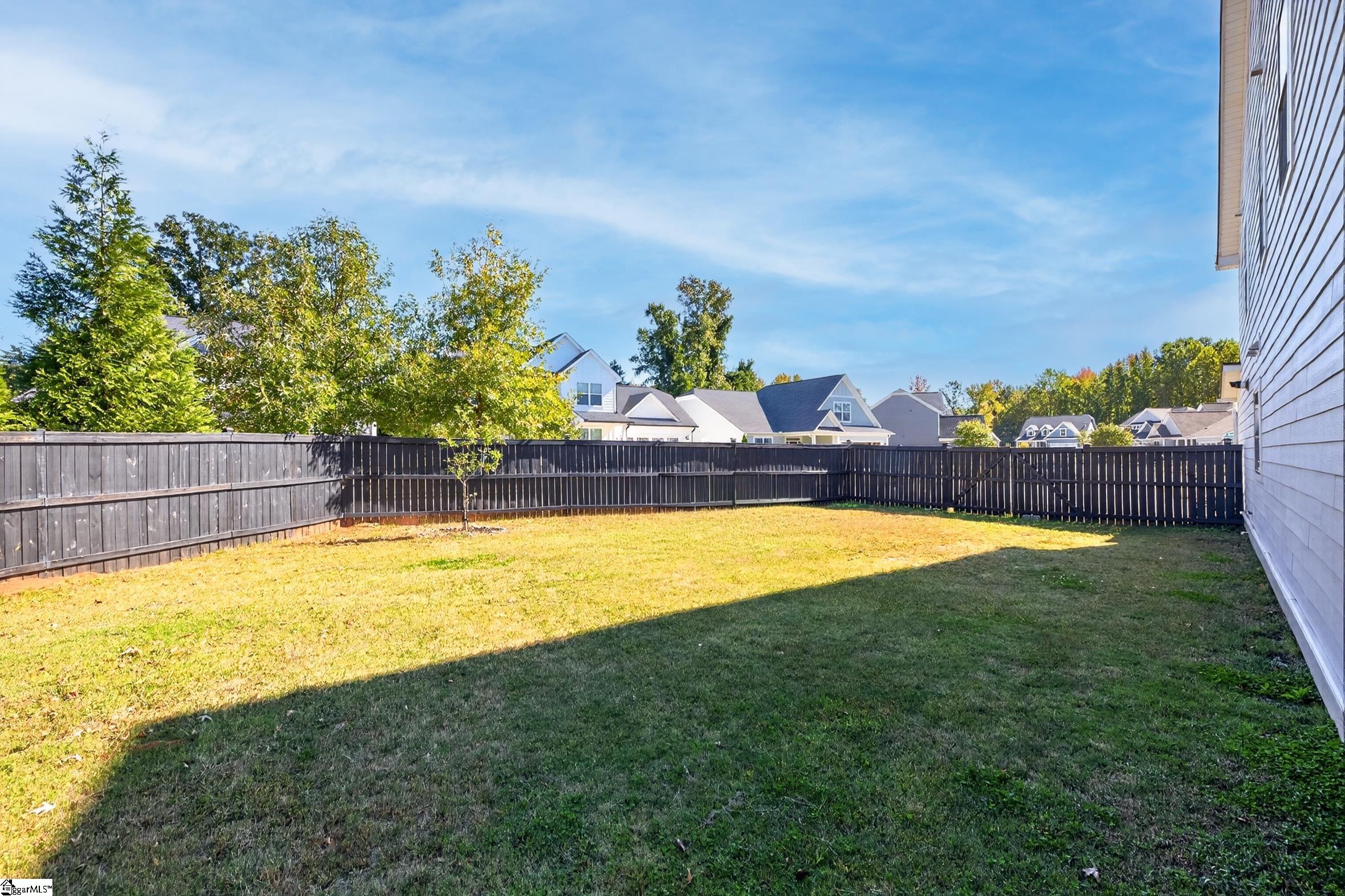 200 Armitage Way Property Photo 33